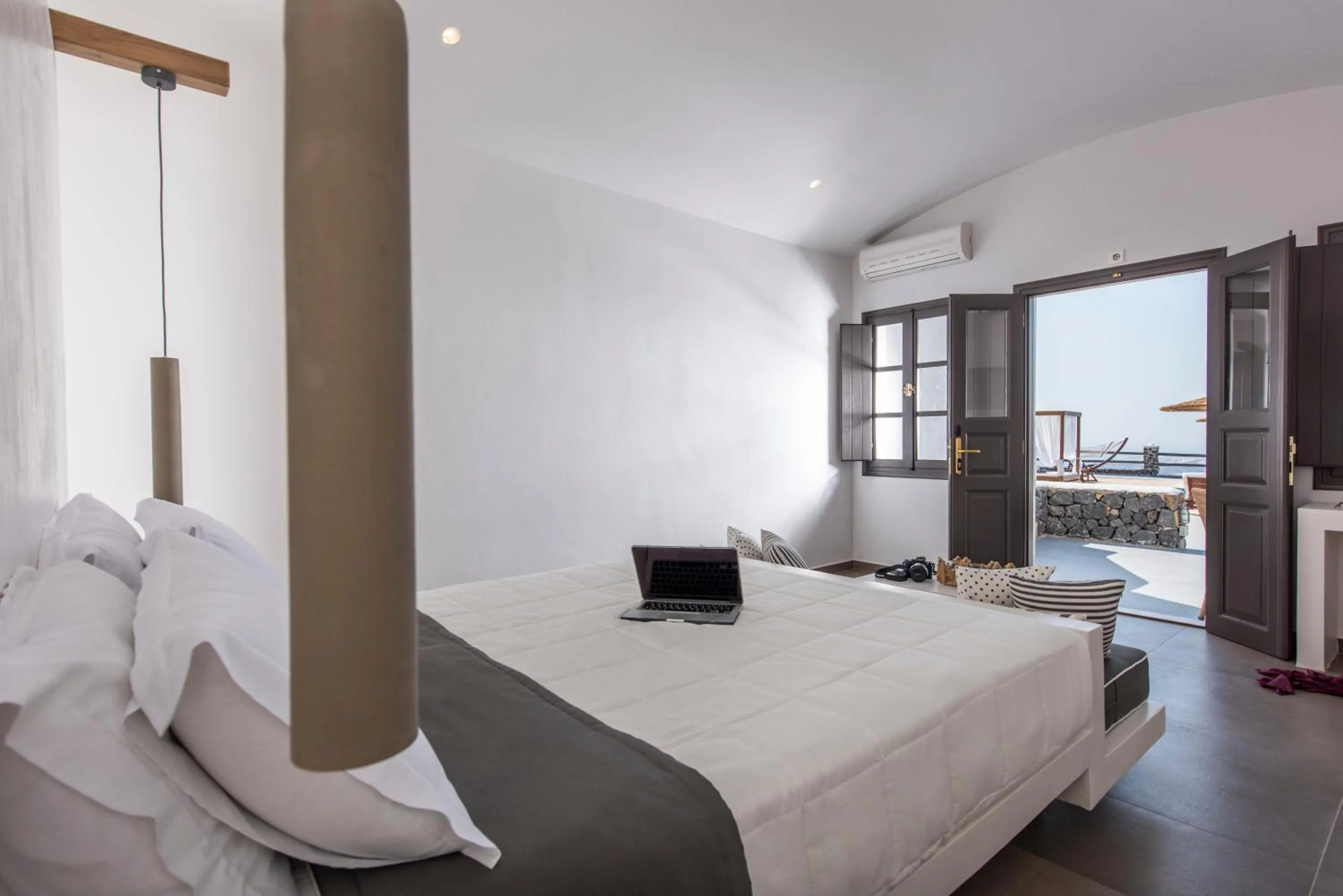 Time of day, Bed in Caldera's Memories