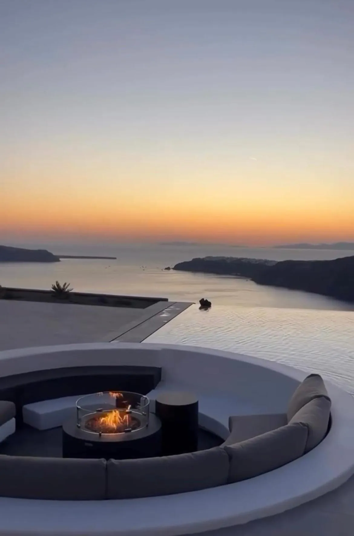 Mountain view in Caldera's Memories