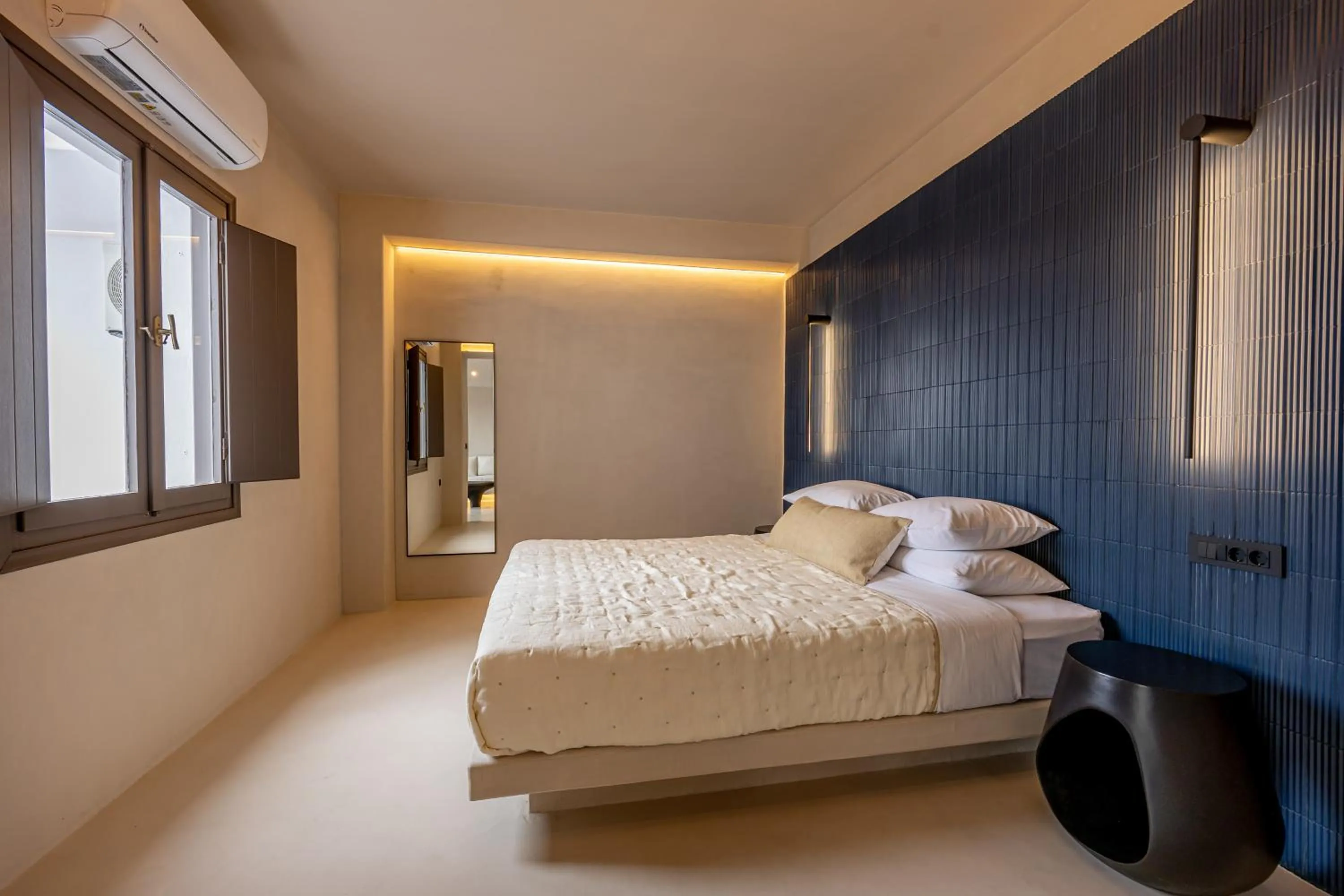 Bed in Caldera's Memories