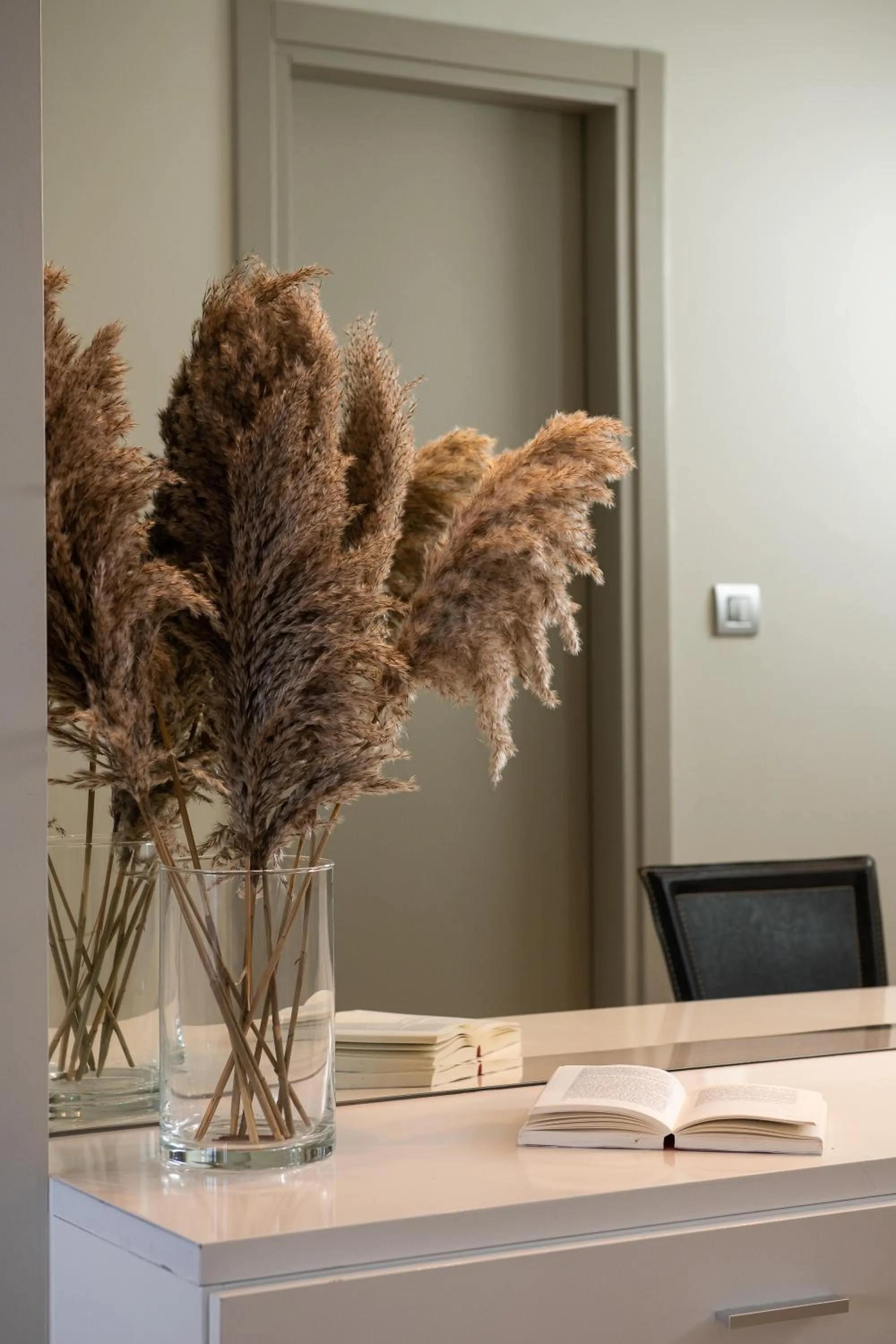 Decorative detail in Olympic Star Beach Hotel