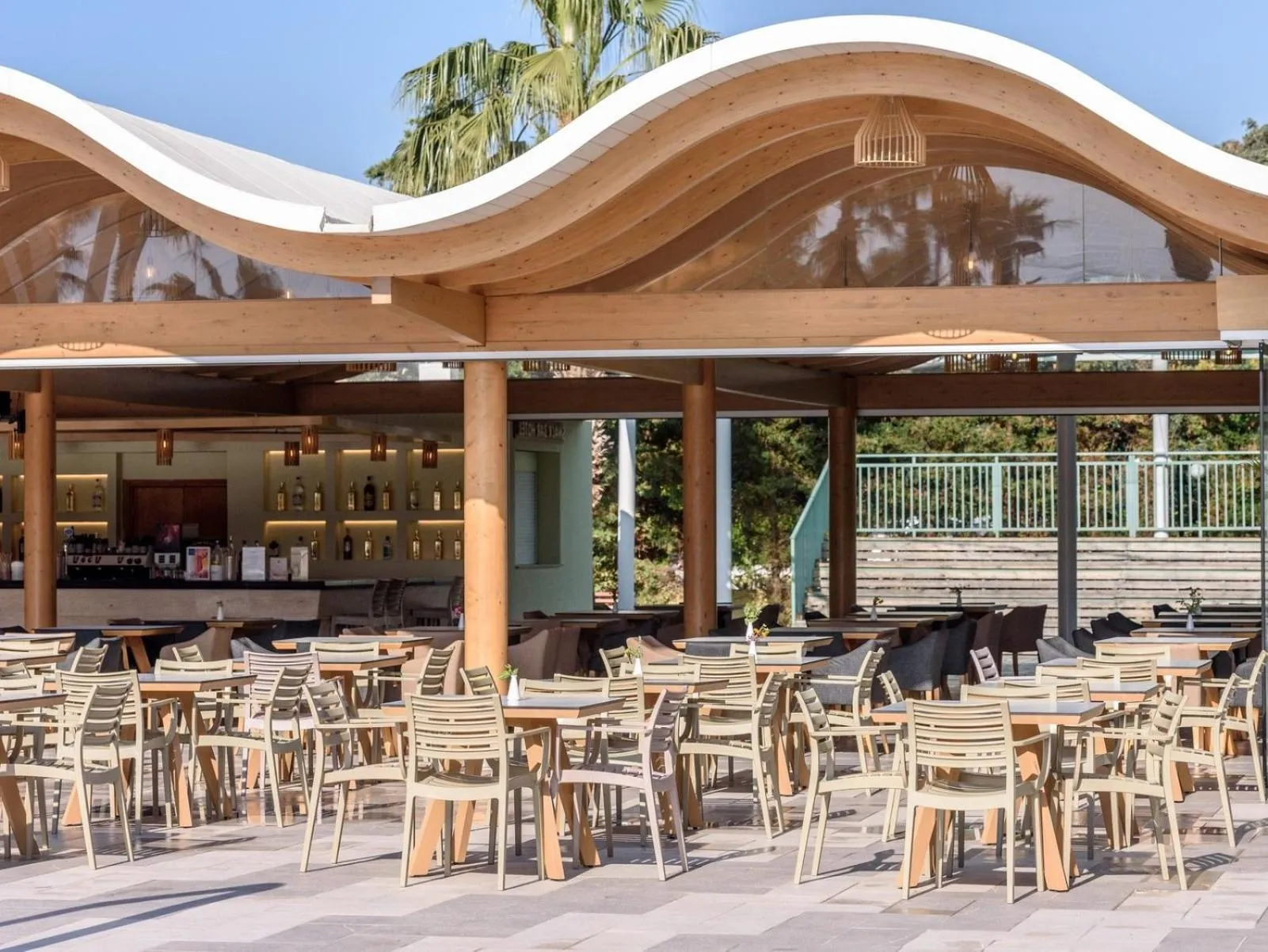 Restaurant/places to eat in Star Beach Village & Water Park