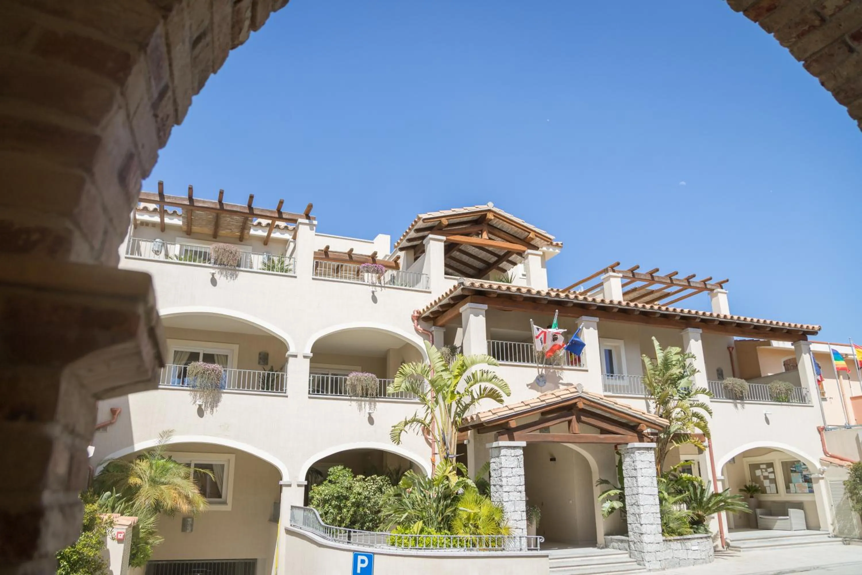 Property building in Hotel Regina Simius