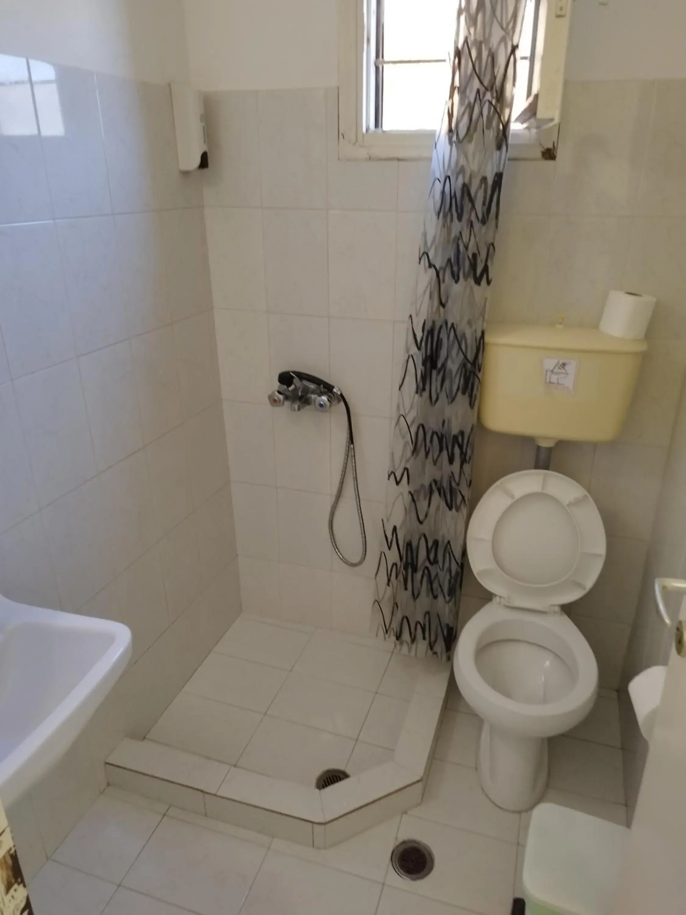 Economy Quadruple Room in Ios Pelagos Economy Quadruple Room in Ios Pelagos