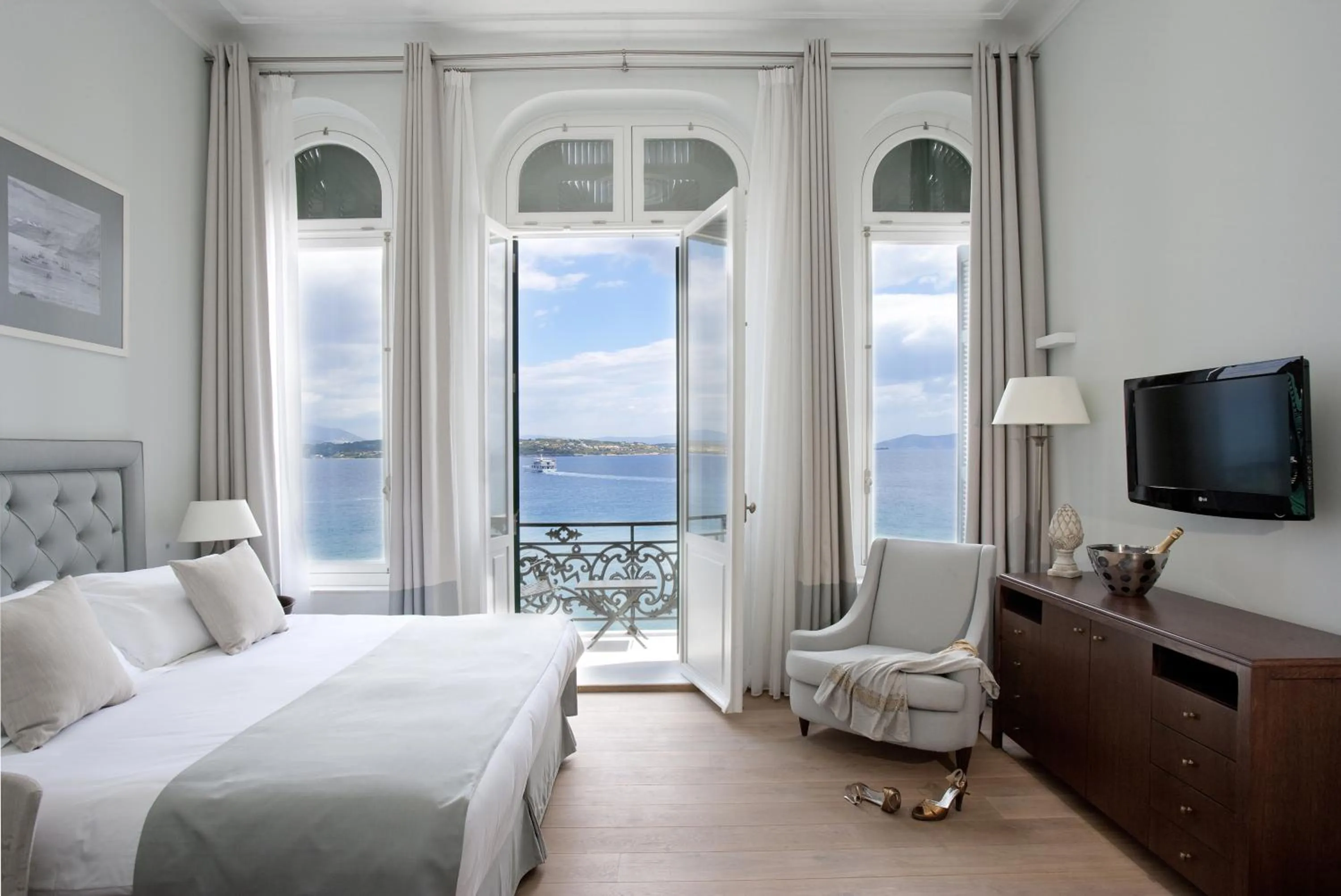 View (from property/room), Bed in Poseidonion Grand Hotel
