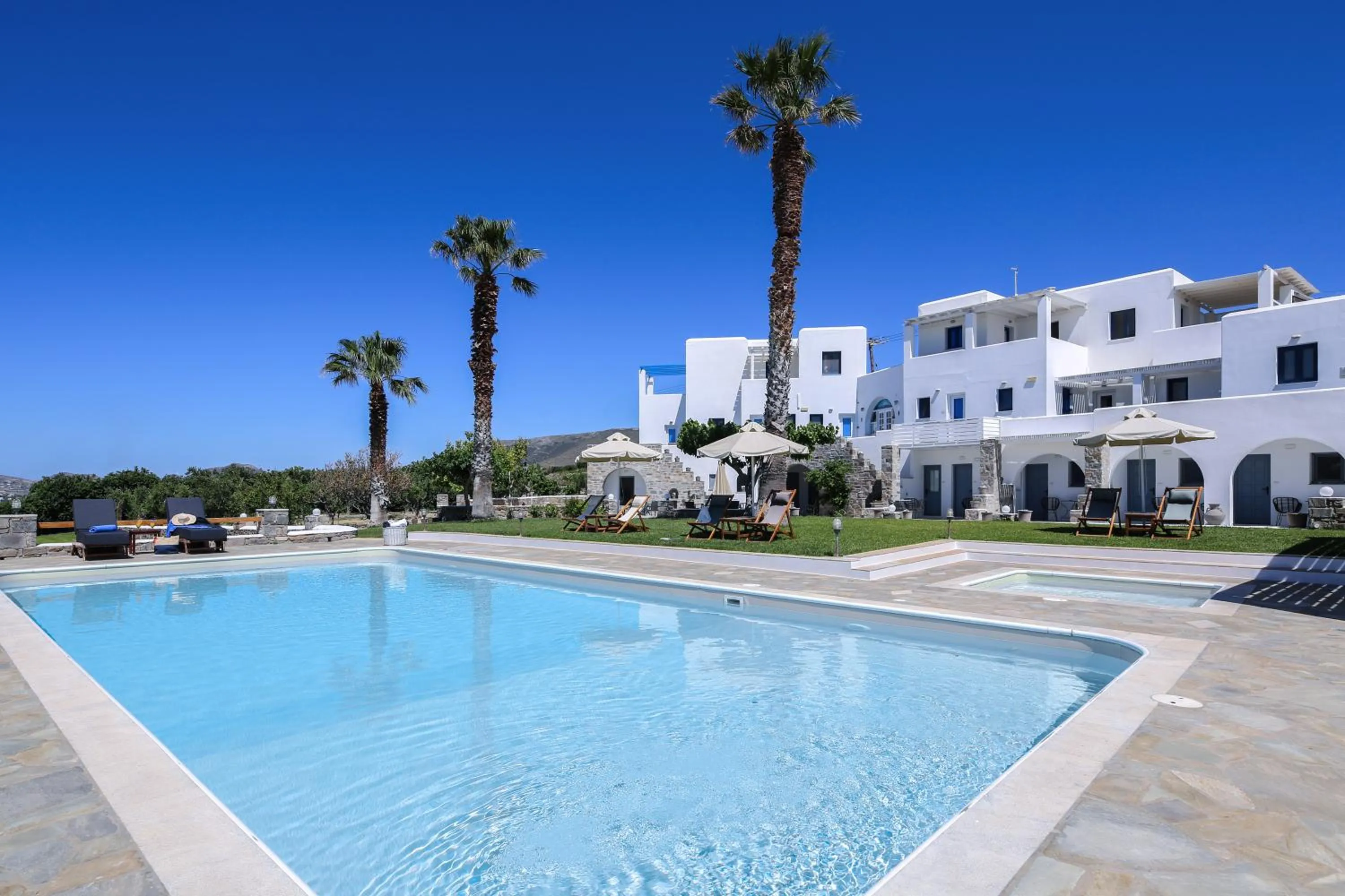 Property building in Fragoulis Village