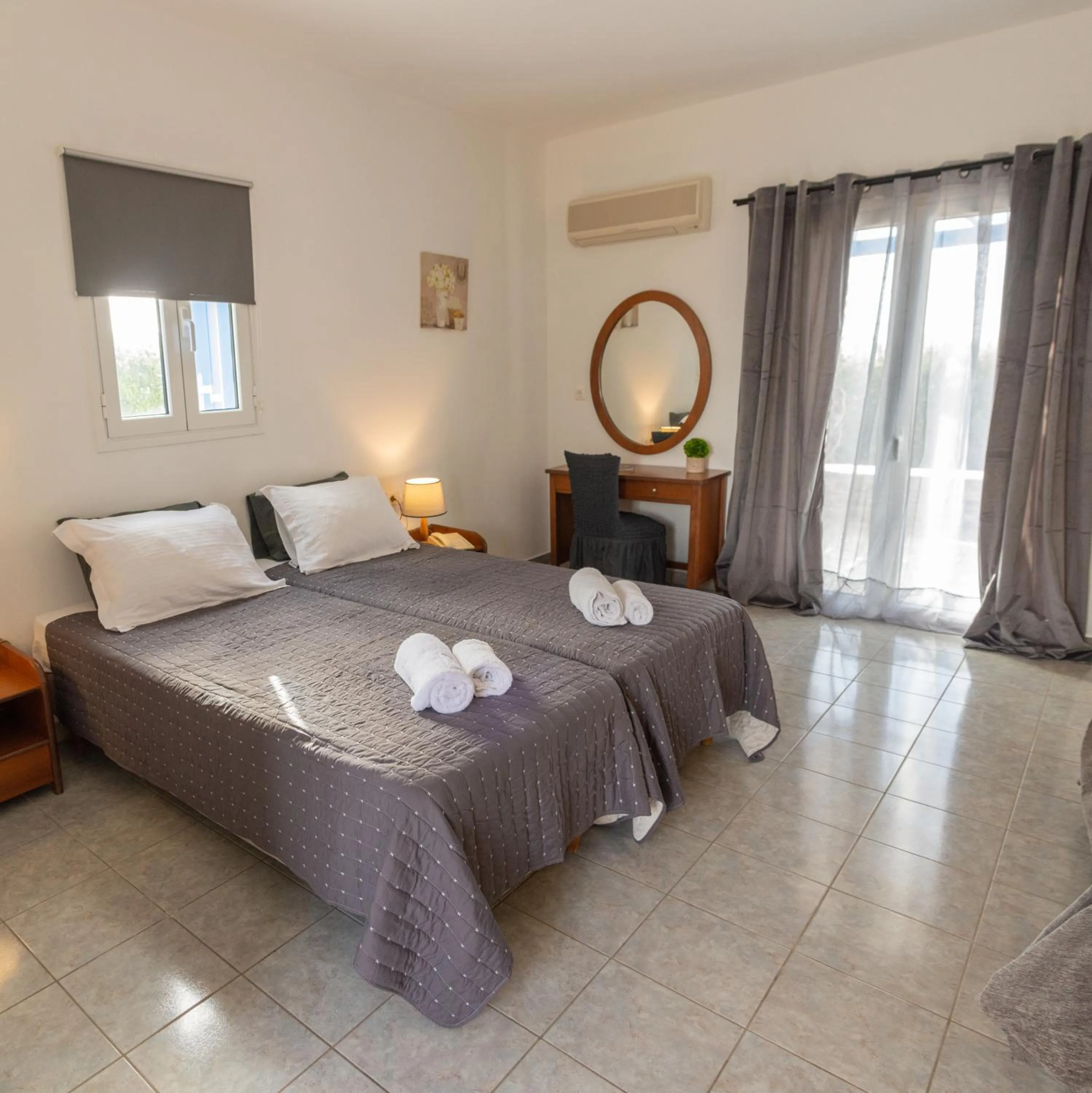 Photo of the whole room in Fragoulis Village