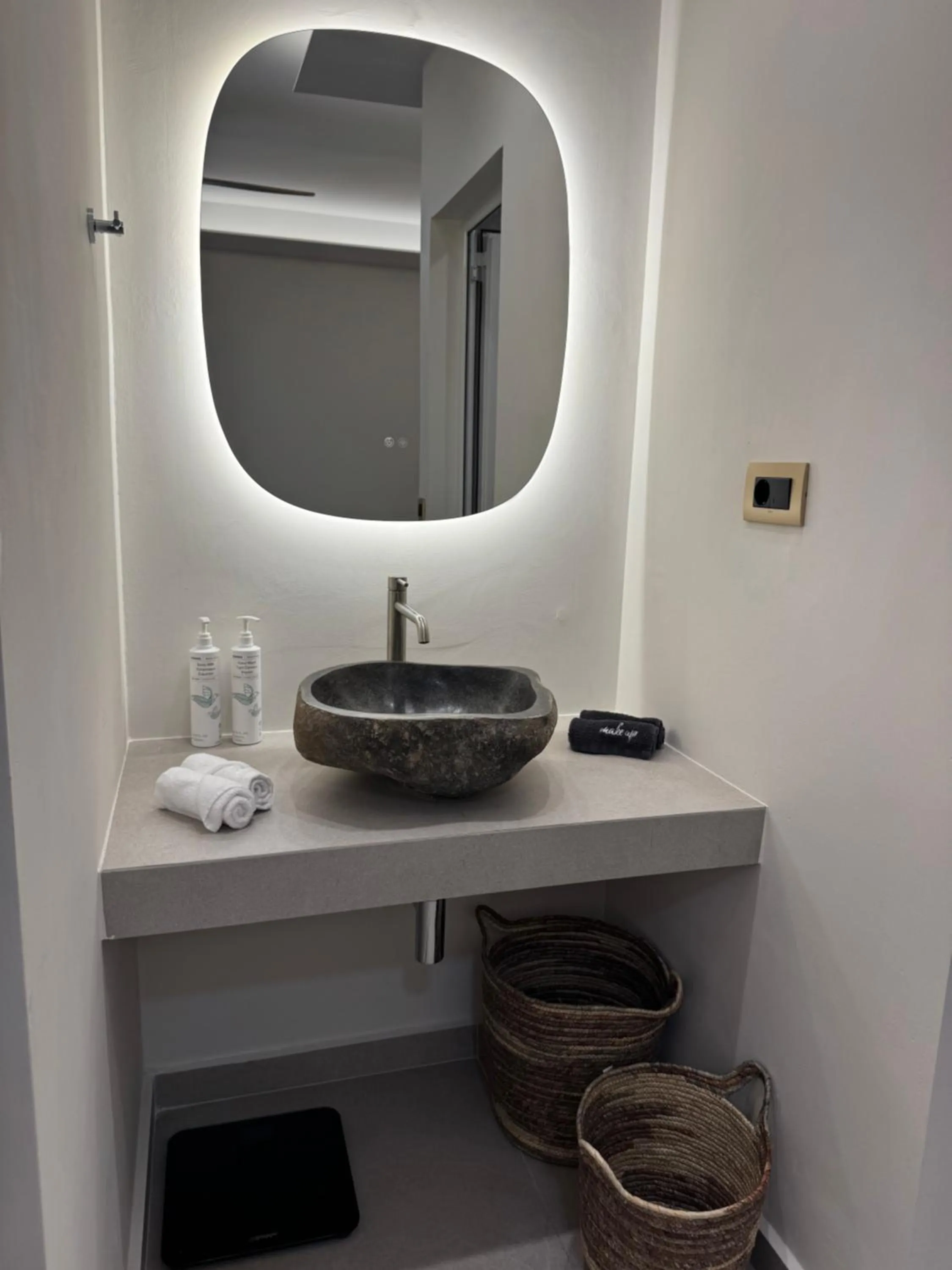 Bathroom in Τhe Noverian Antama Organic Beach Resort Chania