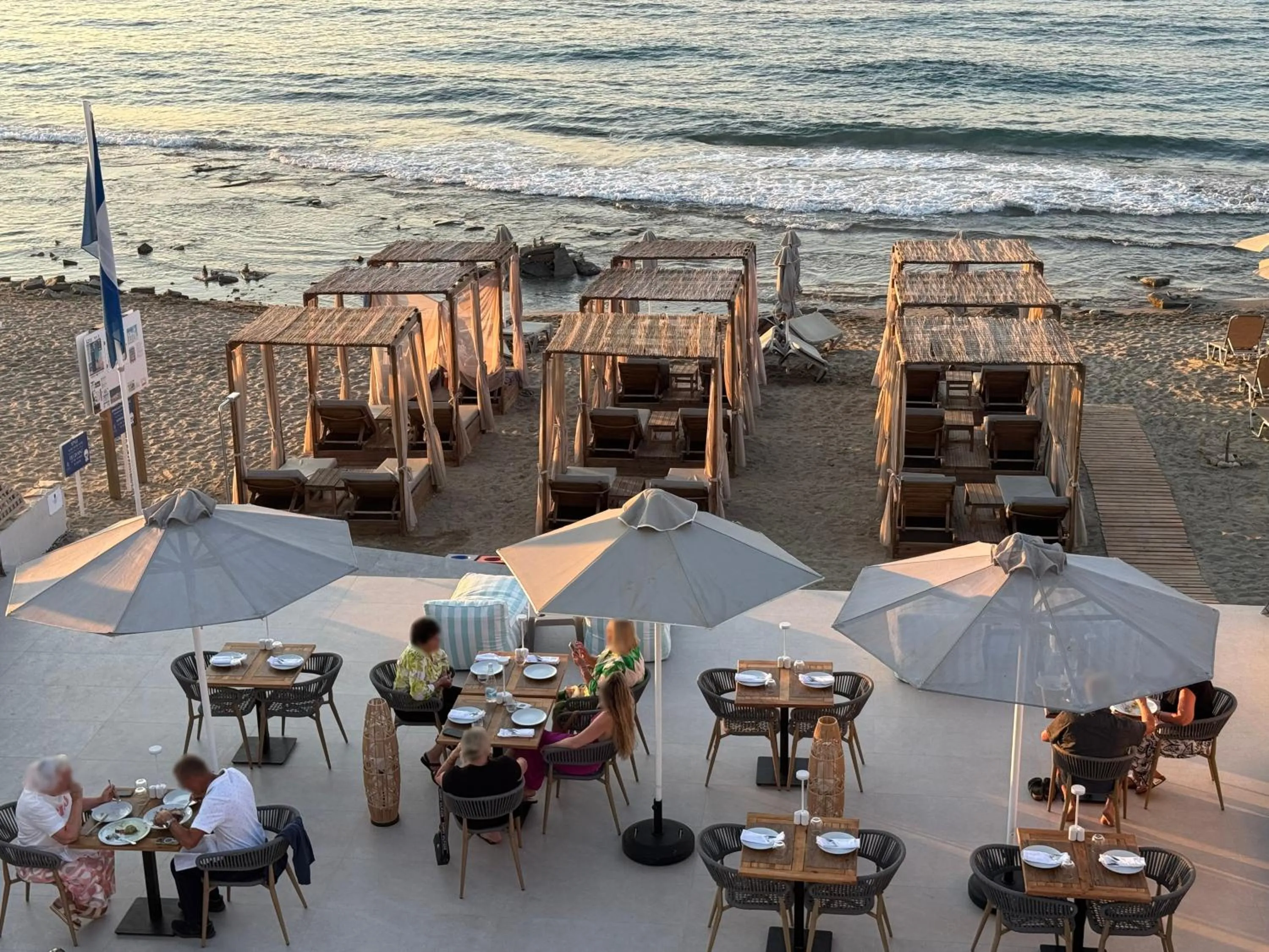 Restaurant/places to eat in Τhe Noverian Antama Organic Beach Resort Chania