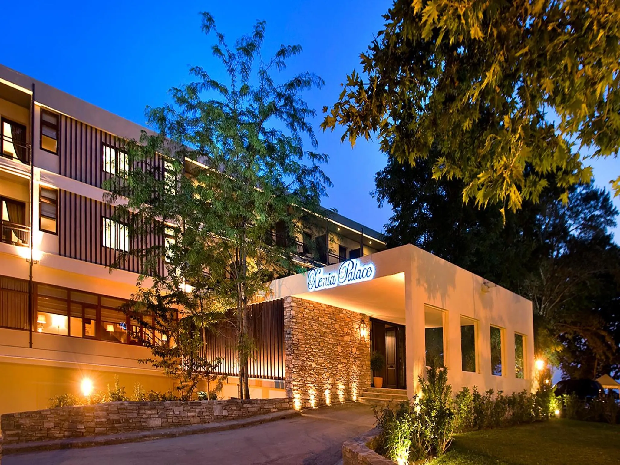 Facade/entrance in Xenia Palace Portaria