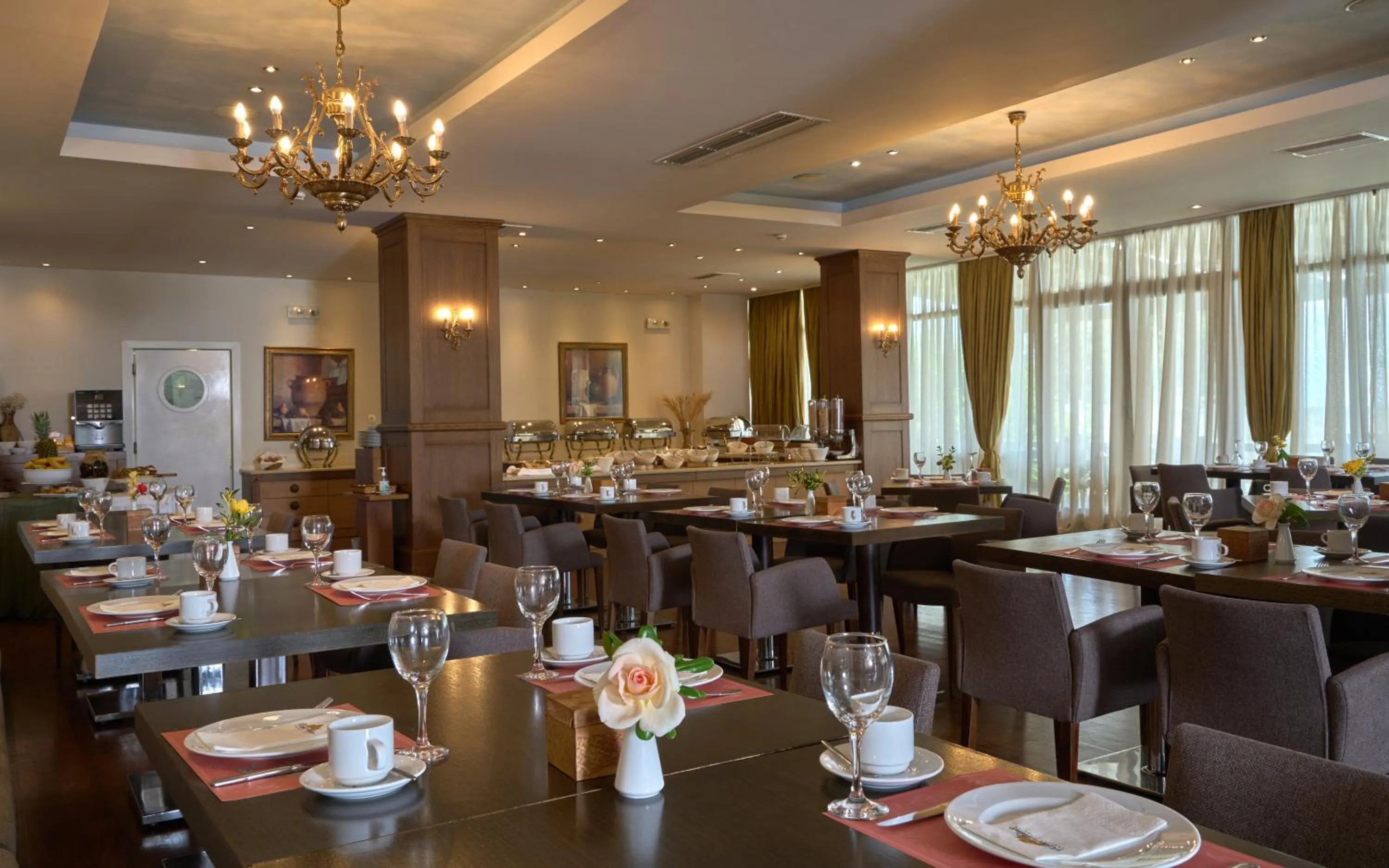 Restaurant/places to eat in Xenia Palace Portaria