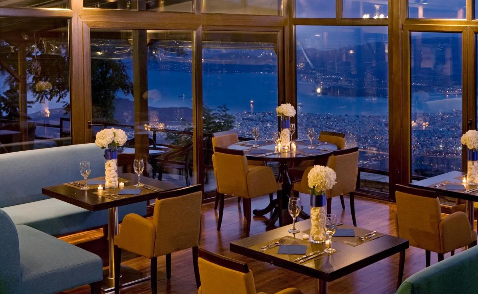 Property building in Xenia Palace Portaria