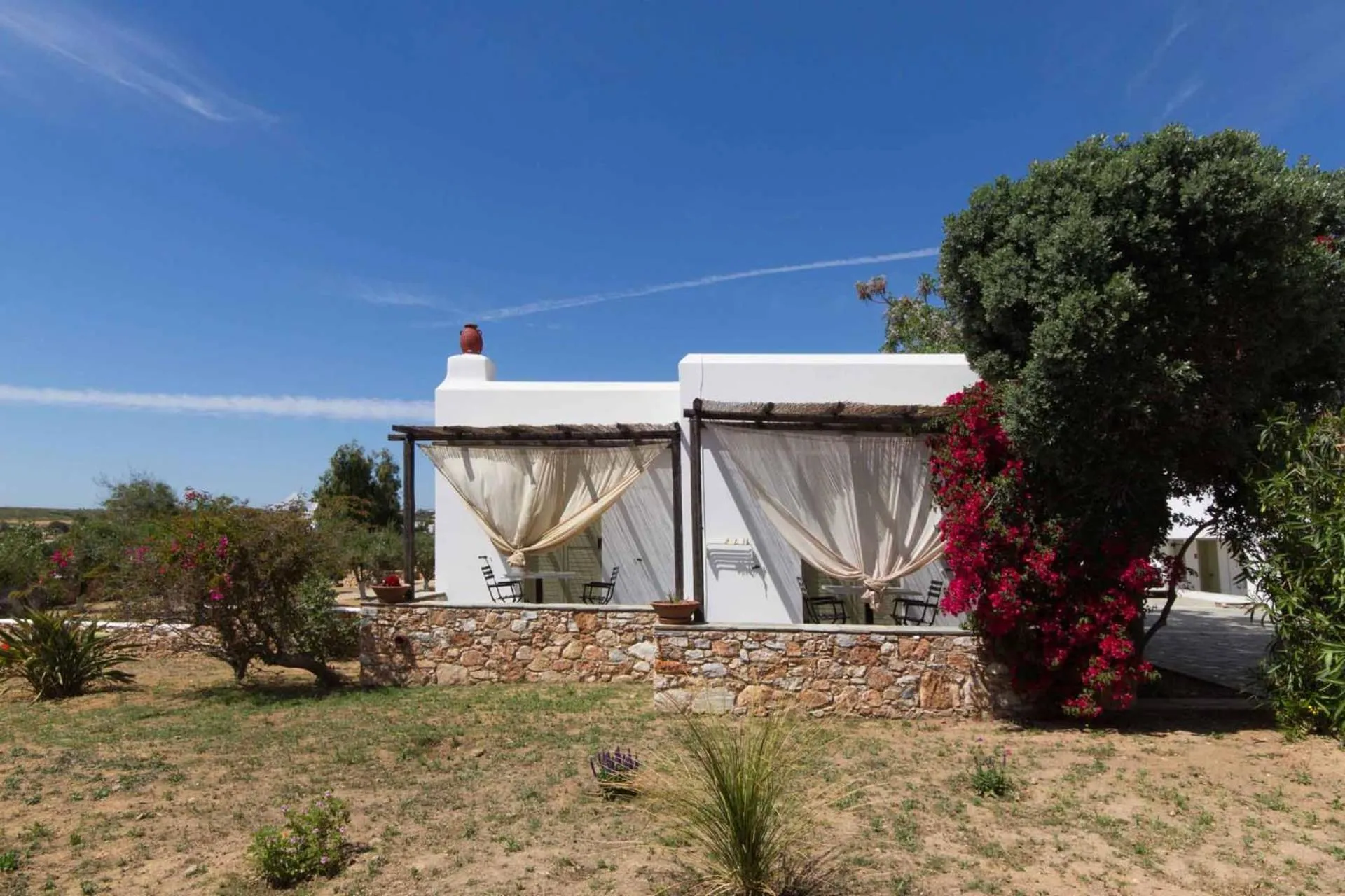 Property building in Parosland Hotel