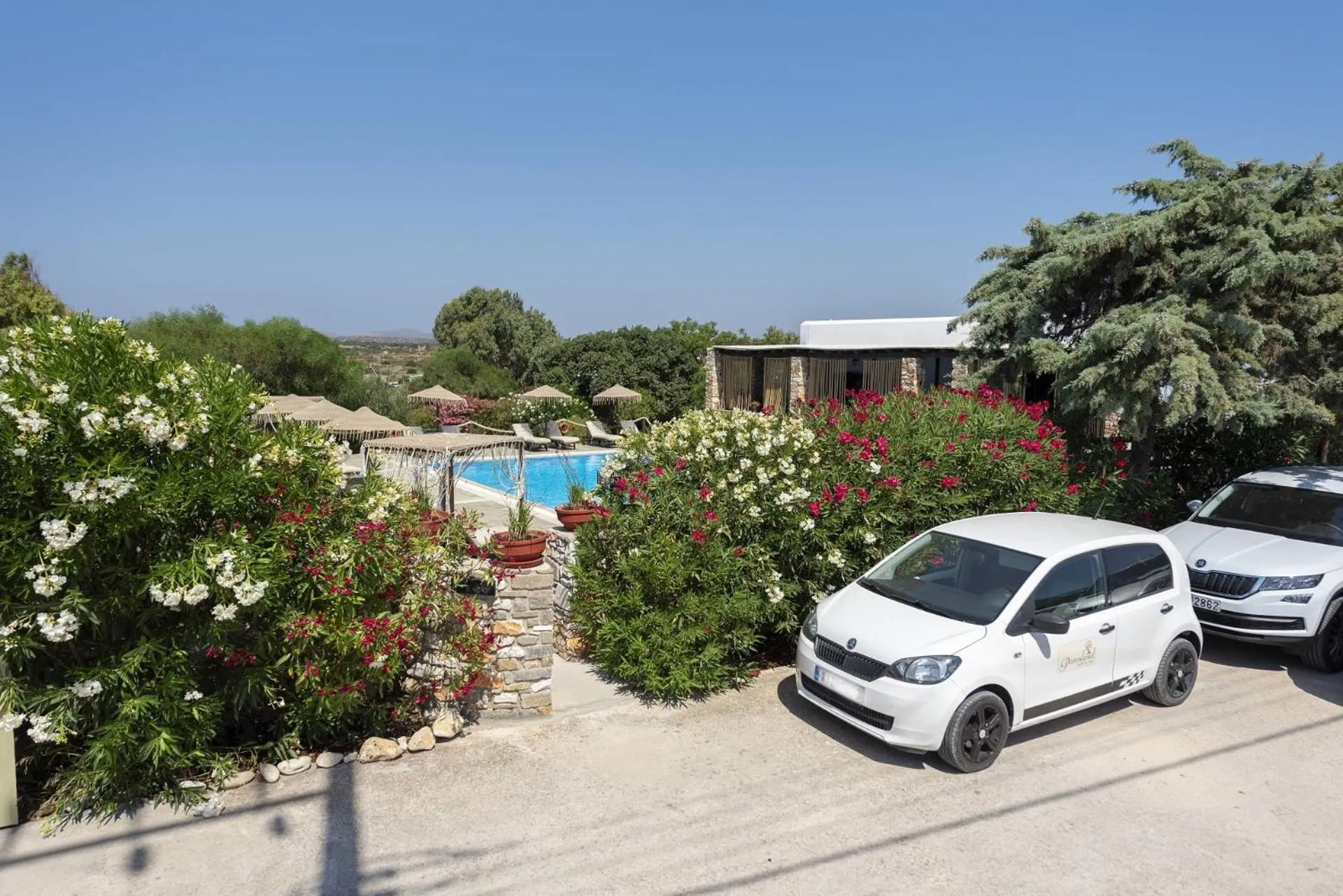 Parking in Parosland Hotel