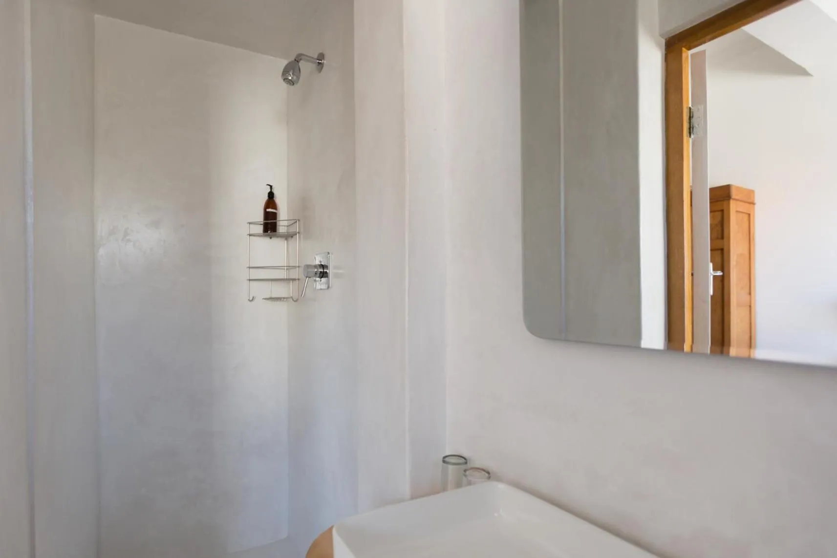 Bathroom in Chartfield Guesthouse