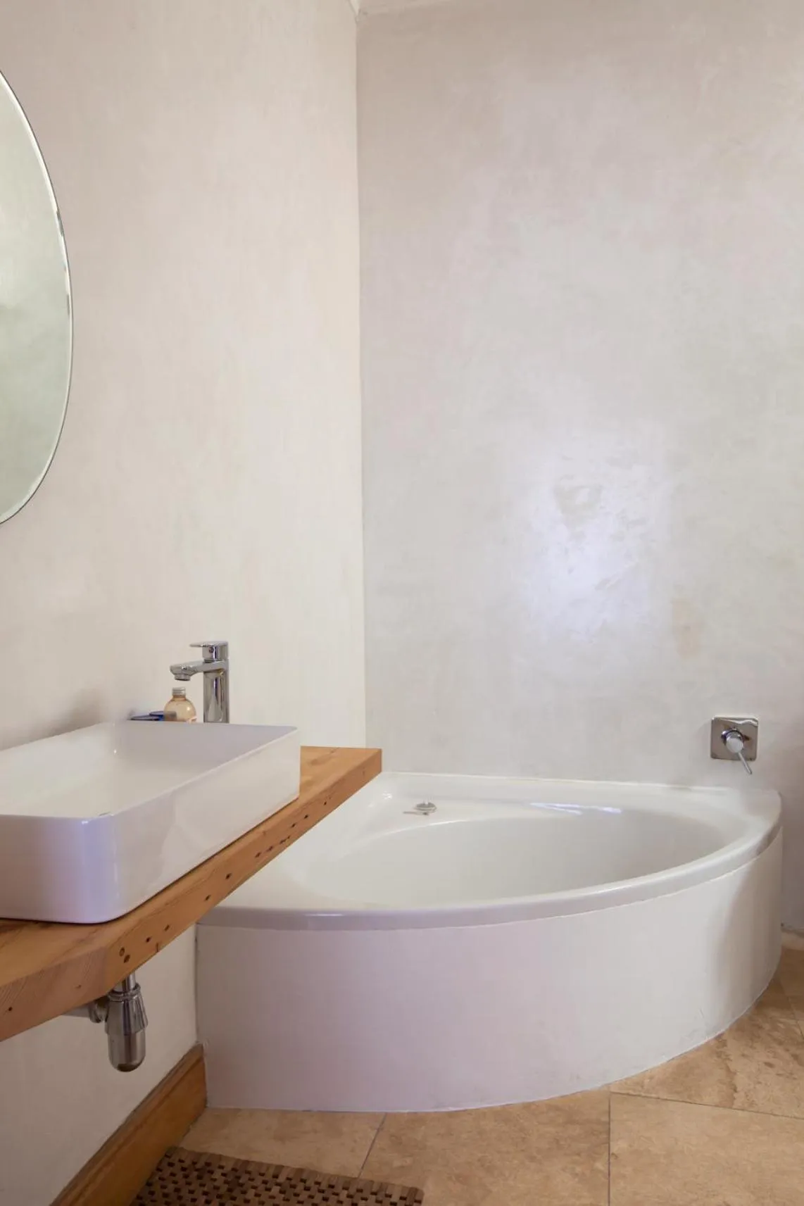 Bathroom in Chartfield Guesthouse