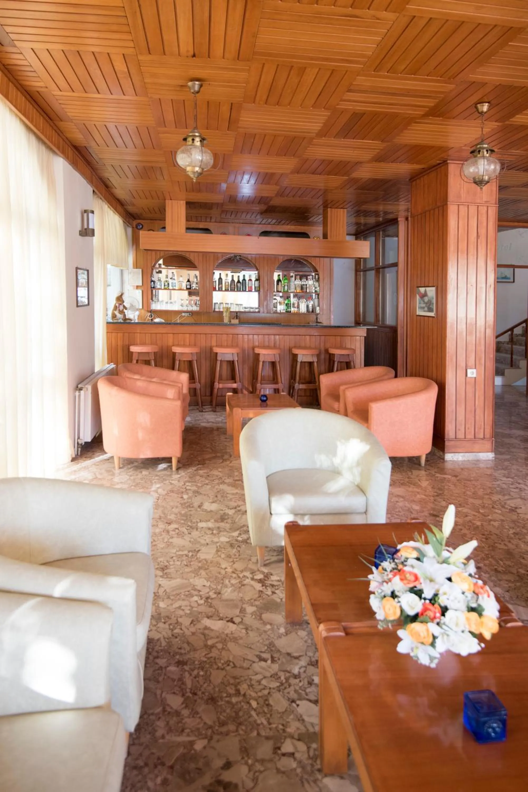 Lounge or bar in Captain's Hotel