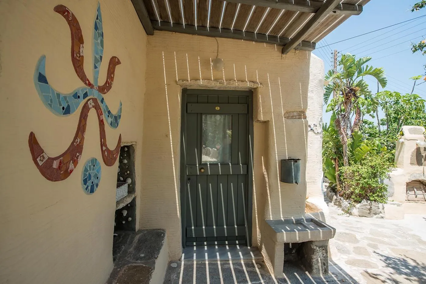 Decorative detail in Anthippi