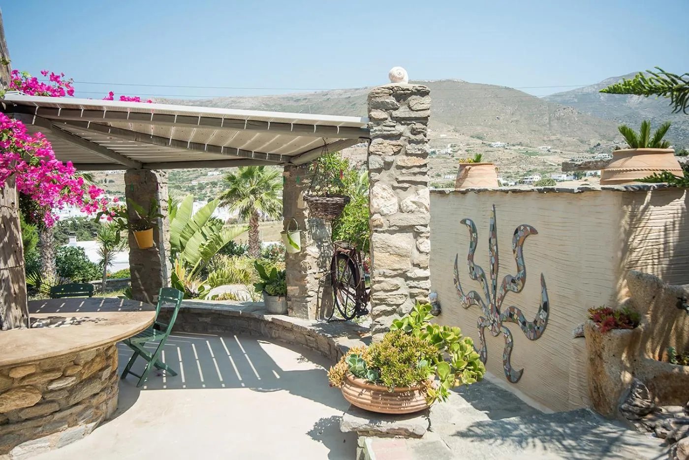 Decorative detail in Anthippi