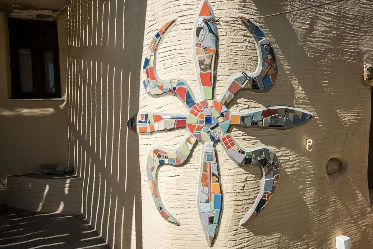 Decorative detail in Anthippi