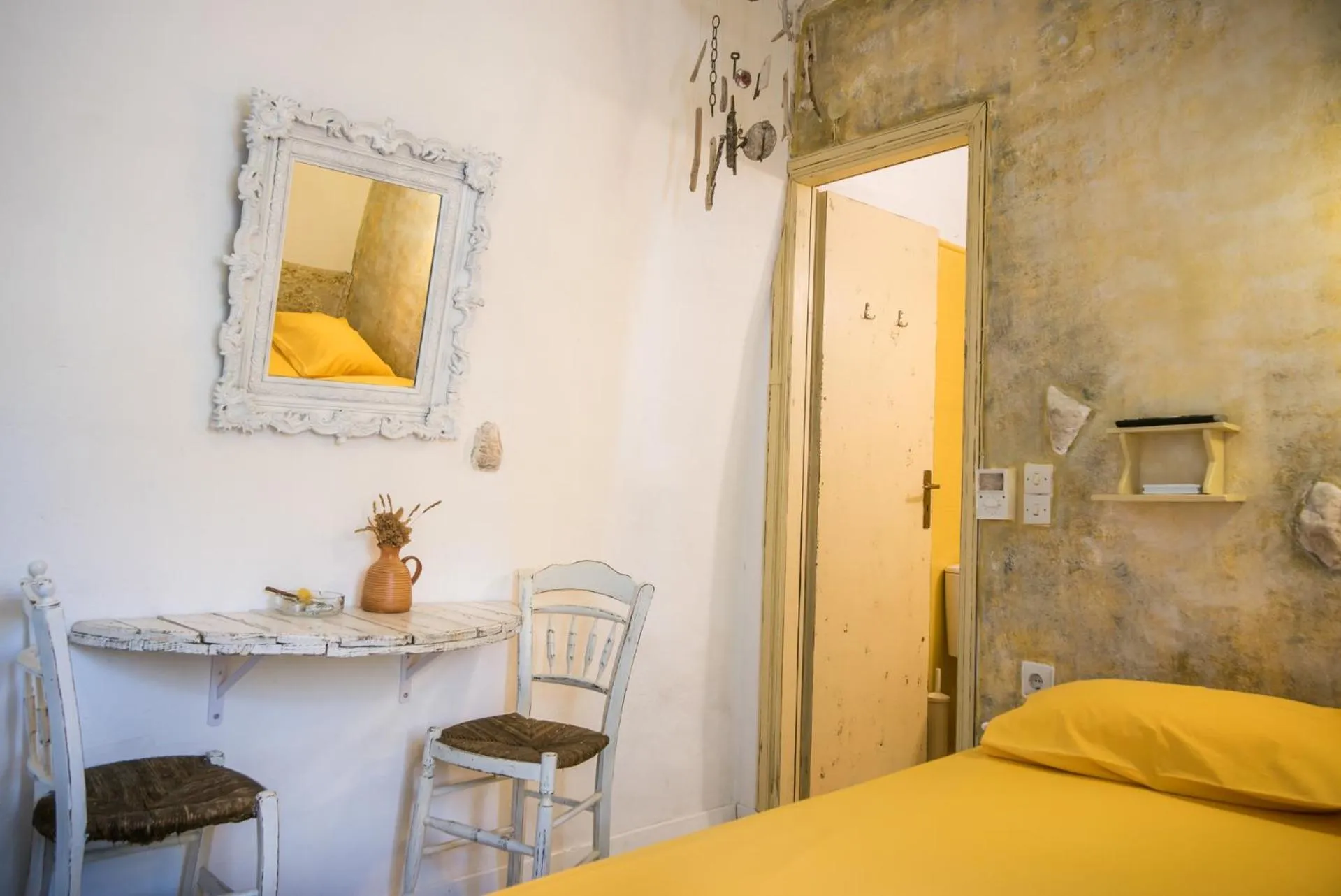 Bathroom, Bed in Anthippi