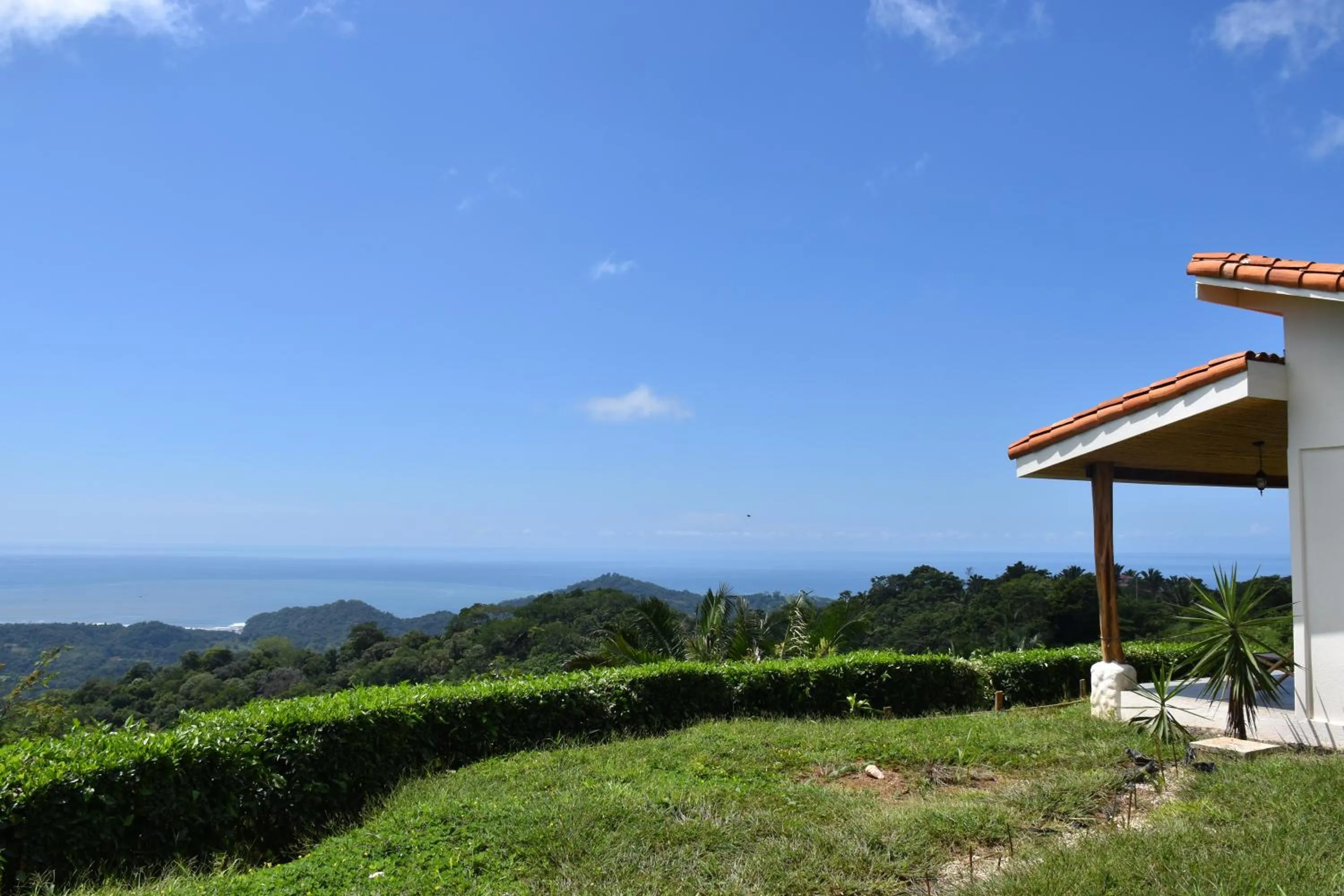 Deluxe Double Room with Balcony and Sea View in Hotel Peace & Lodge