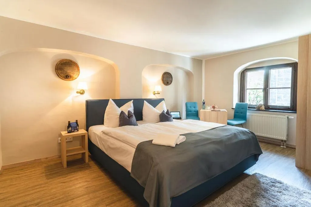 Staff, Bed in Pirnscher Hof - Hotel Garni