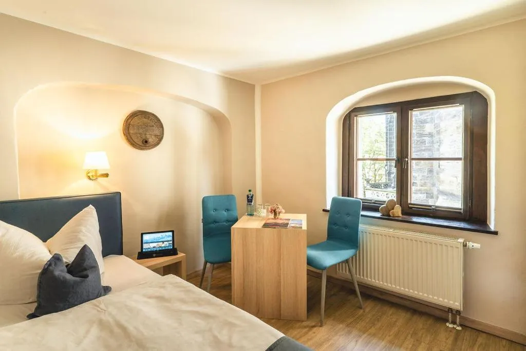 Staff, Bed in Pirnscher Hof - Hotel Garni