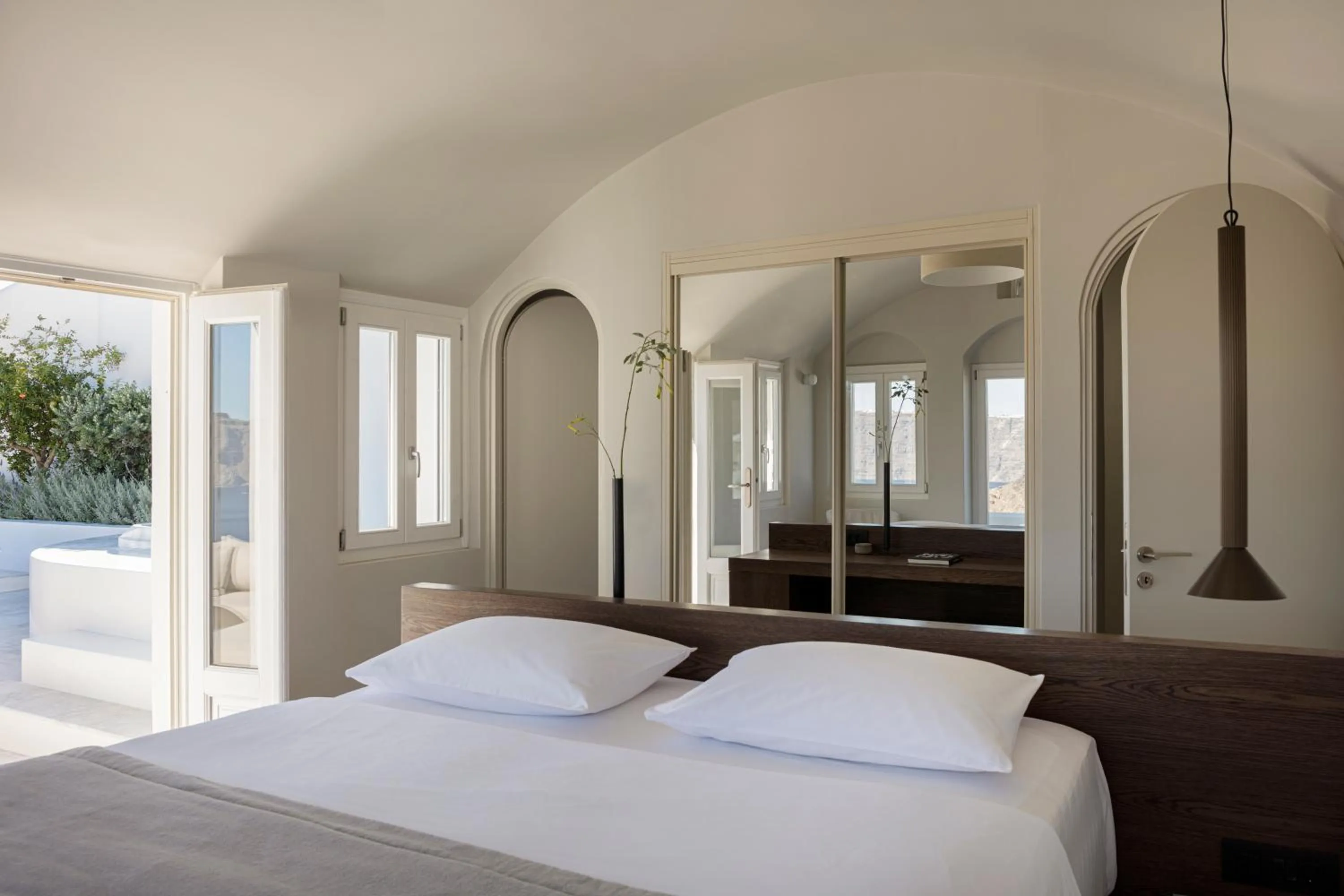 Bed in Canaves Oia Suites - Small Luxury Hotels of the World