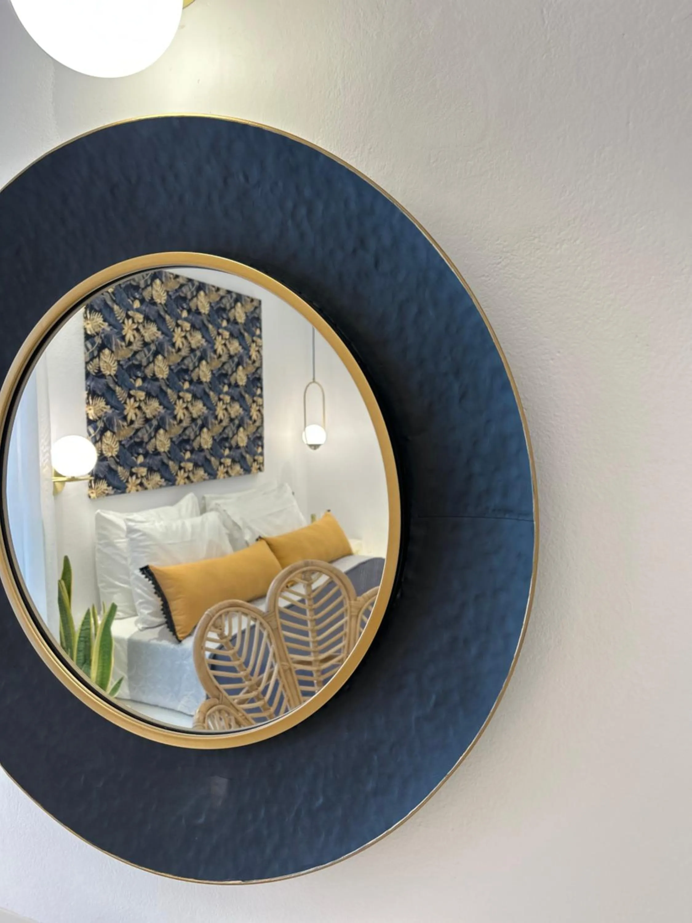 Sea View Apartments & Studios