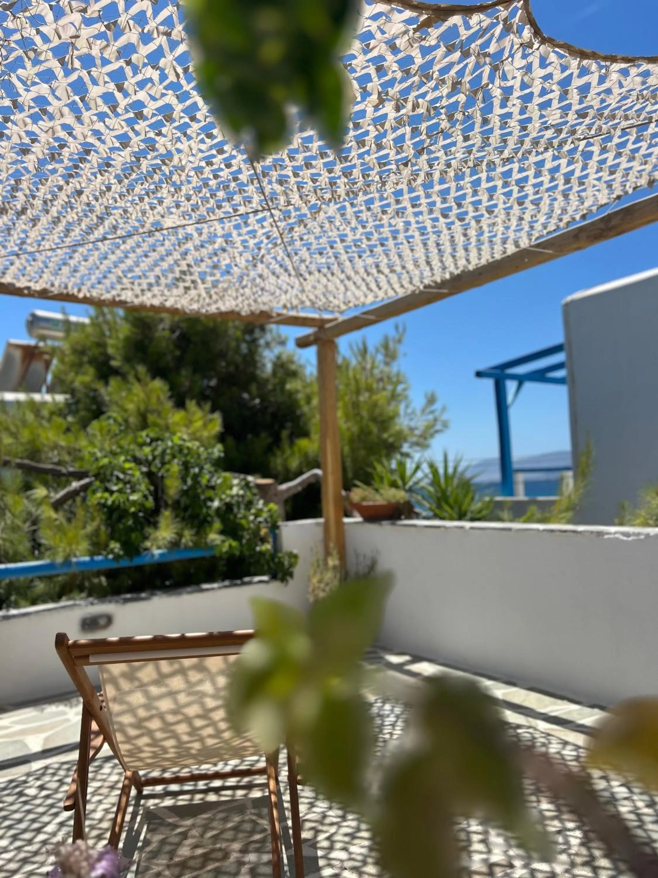 Sea View Apartments & Studios