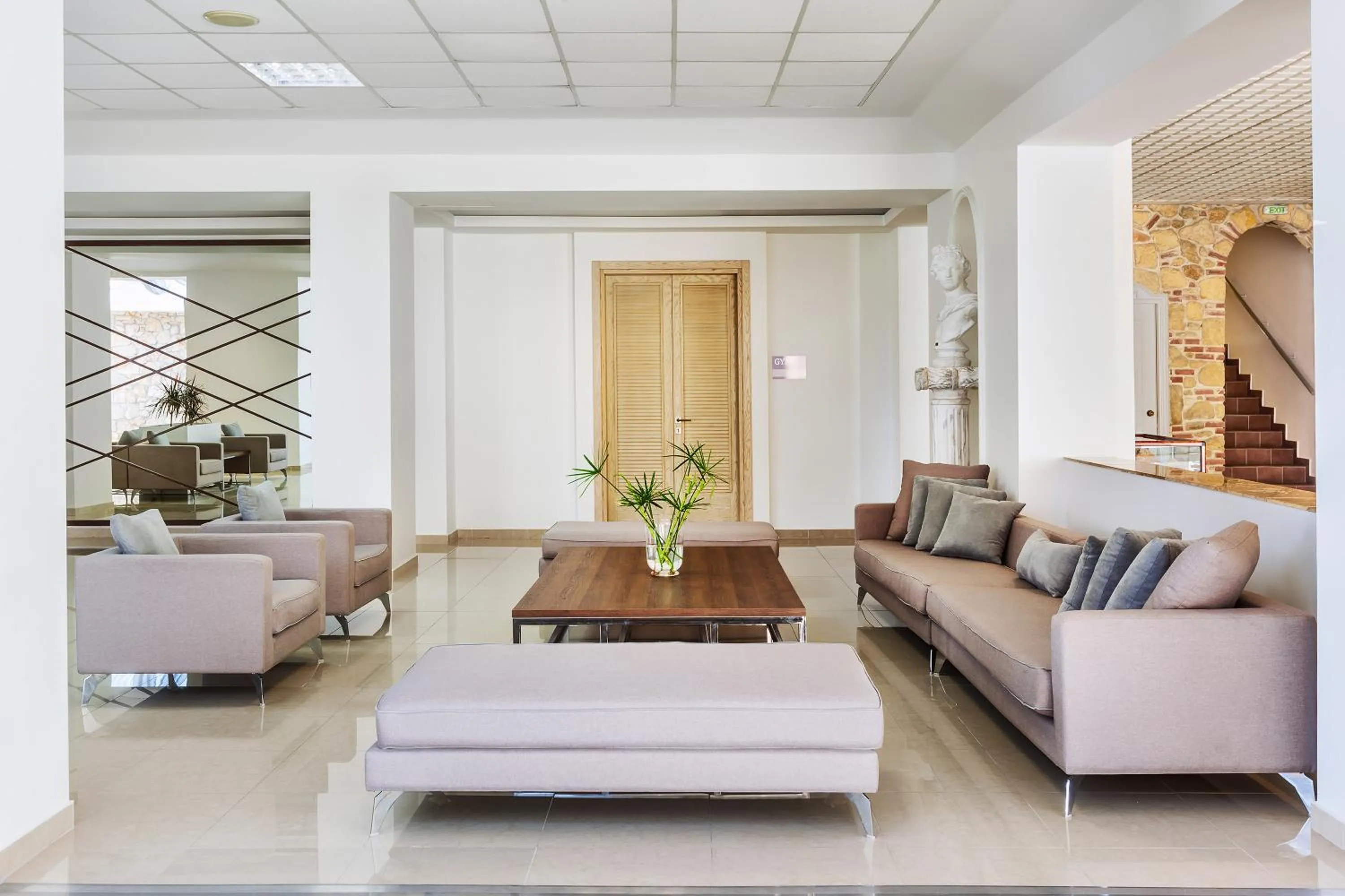 Lobby or reception in Hotel Kriopigi