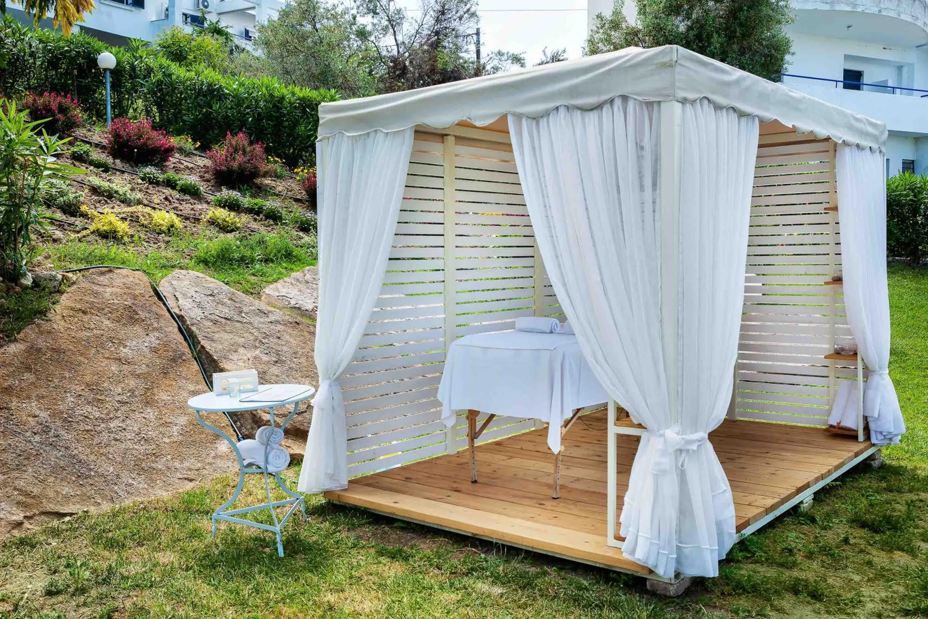 Massage in Hotel Kriopigi