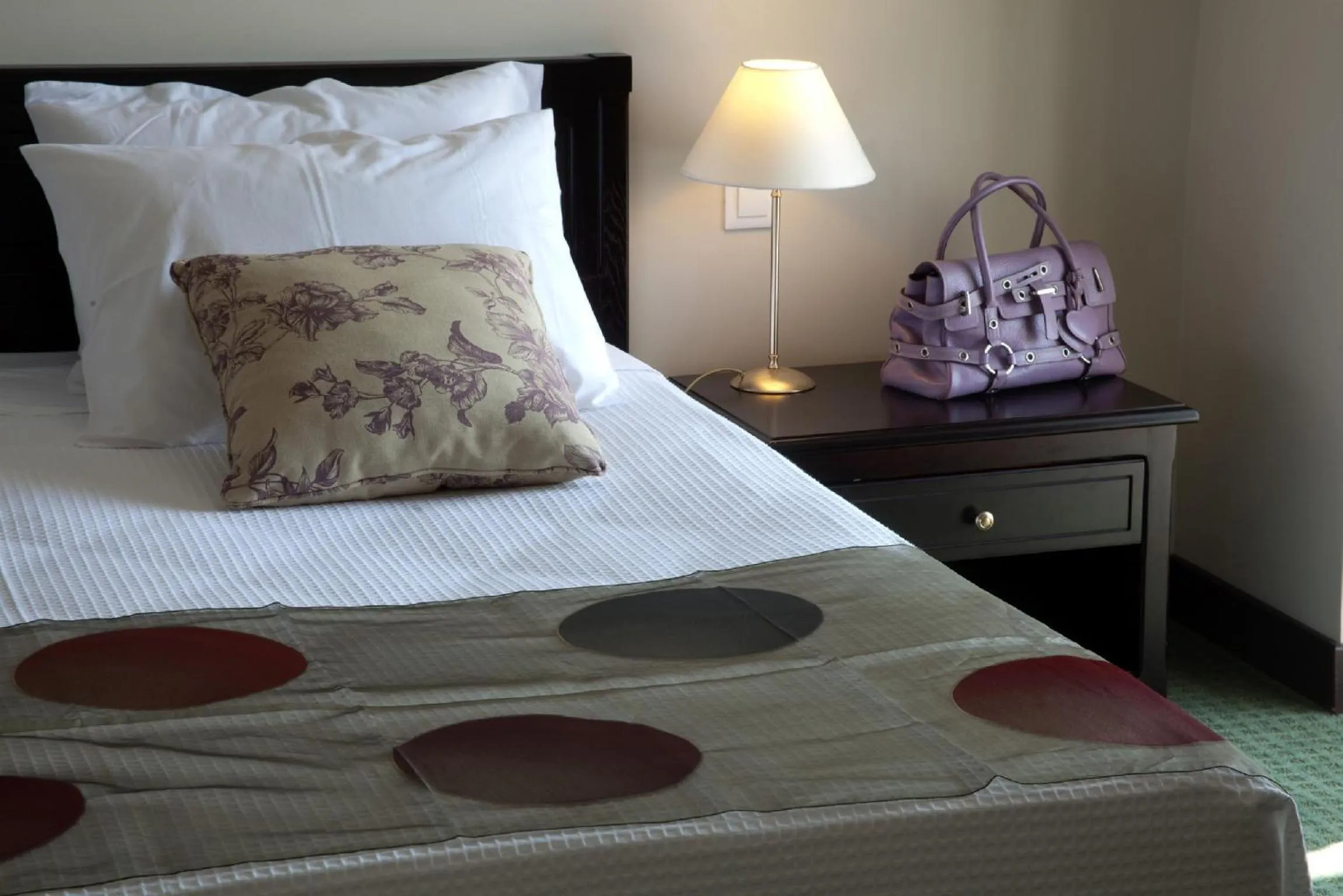 Bed in Margarona Royal Hotel