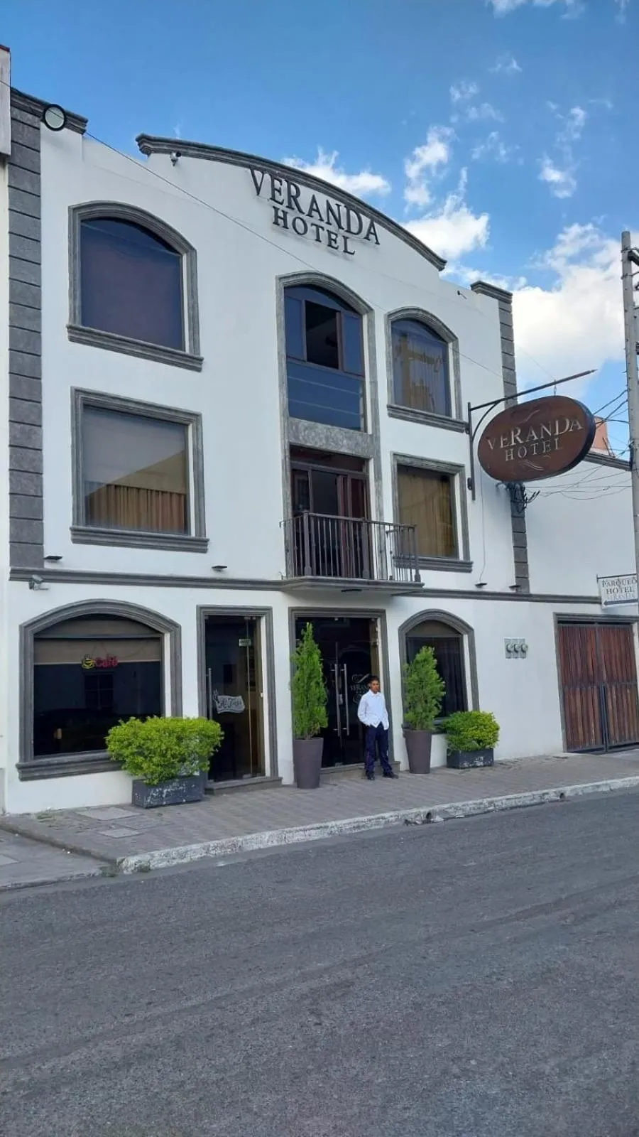 Veranda Hotel