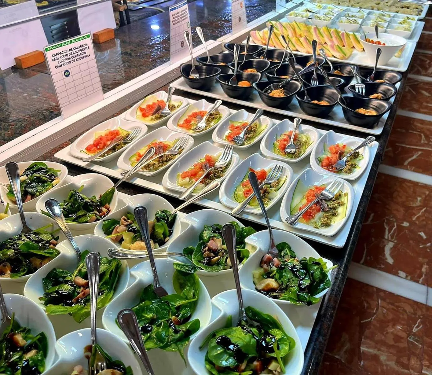 Restaurant/places to eat in Montreal