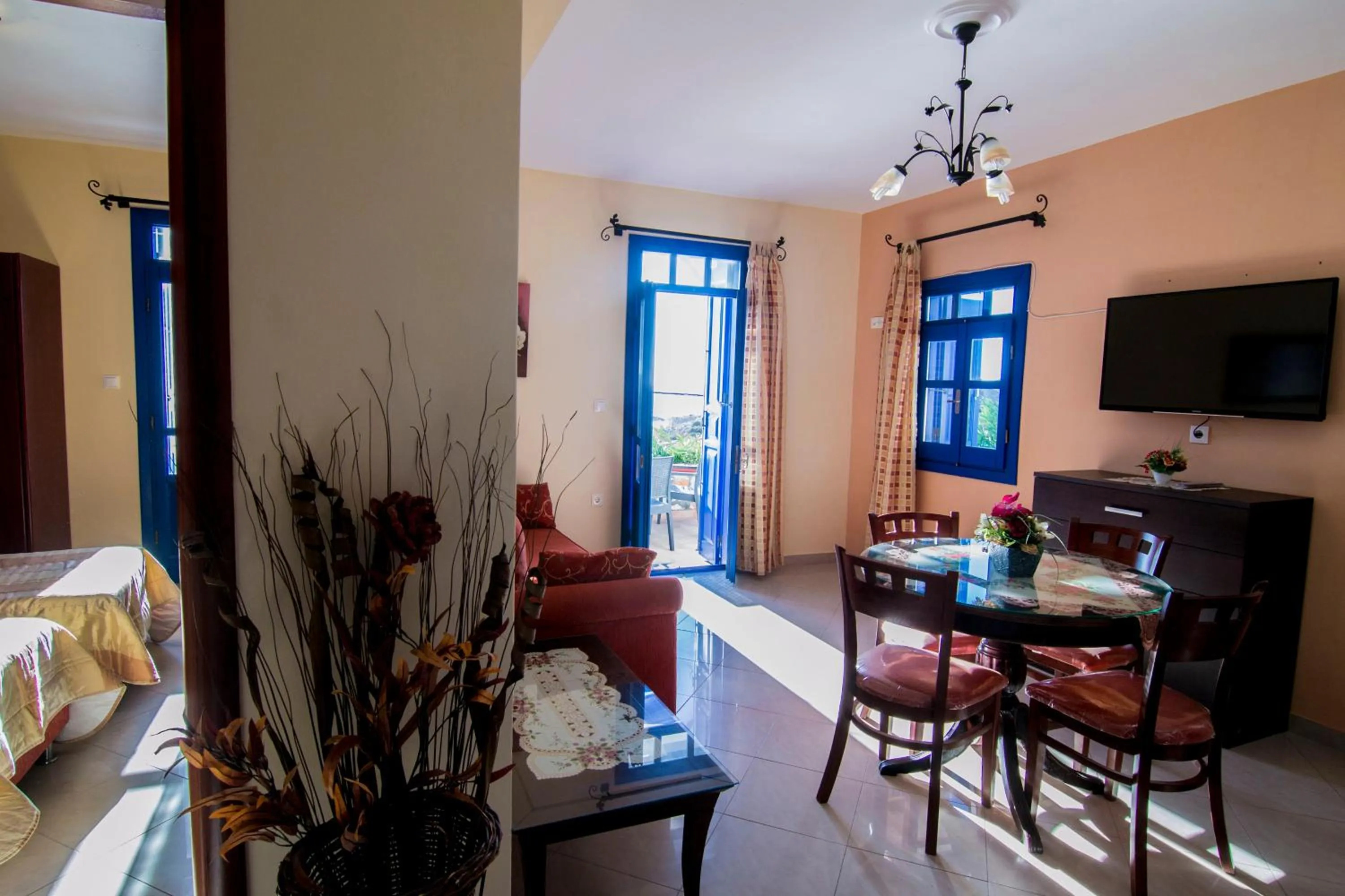 Photo of the whole room in Alkioni Hotel