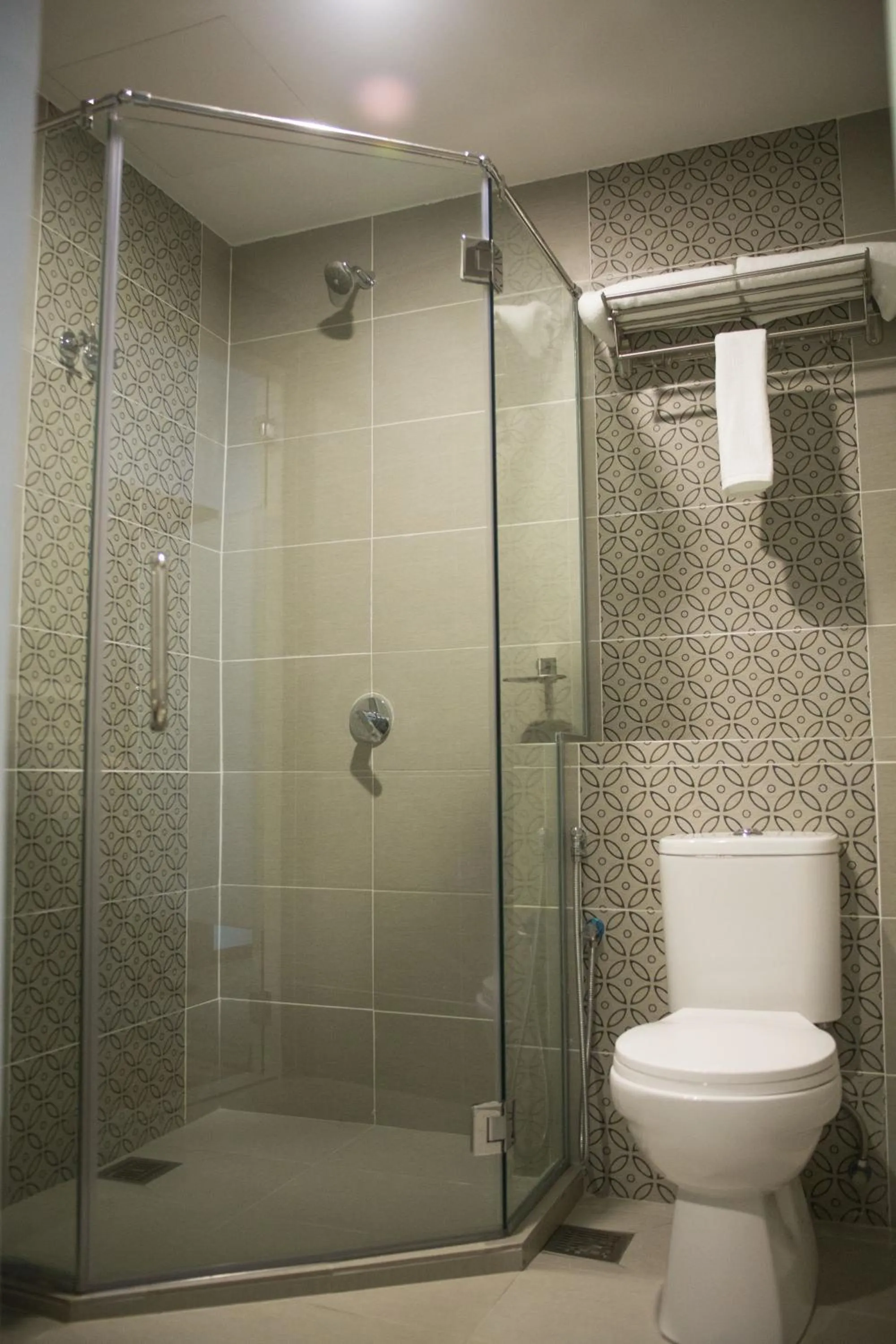 Bathroom in Qlassic Hotel