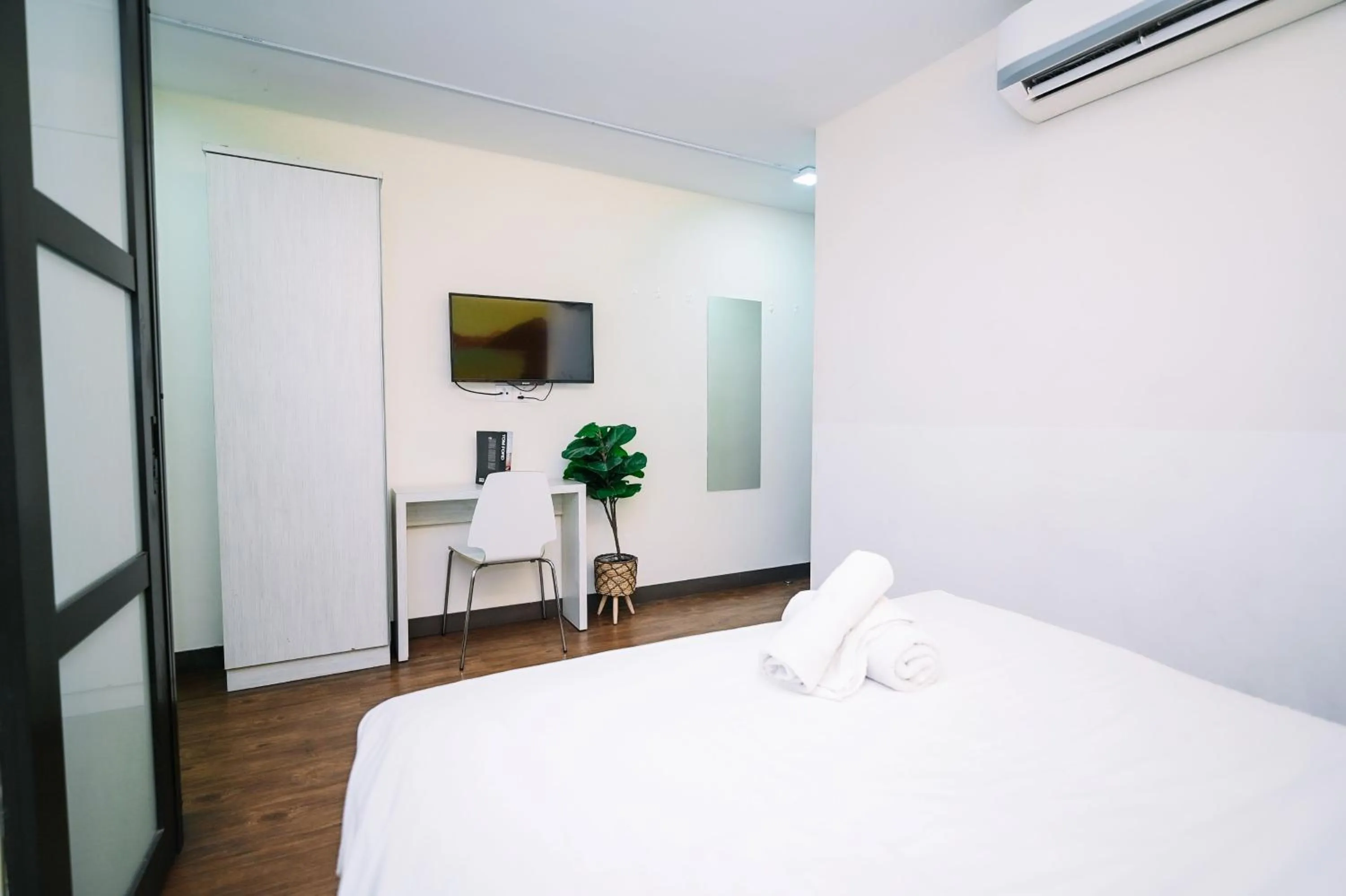 Swing & Pillows - KL Cheras Maluri