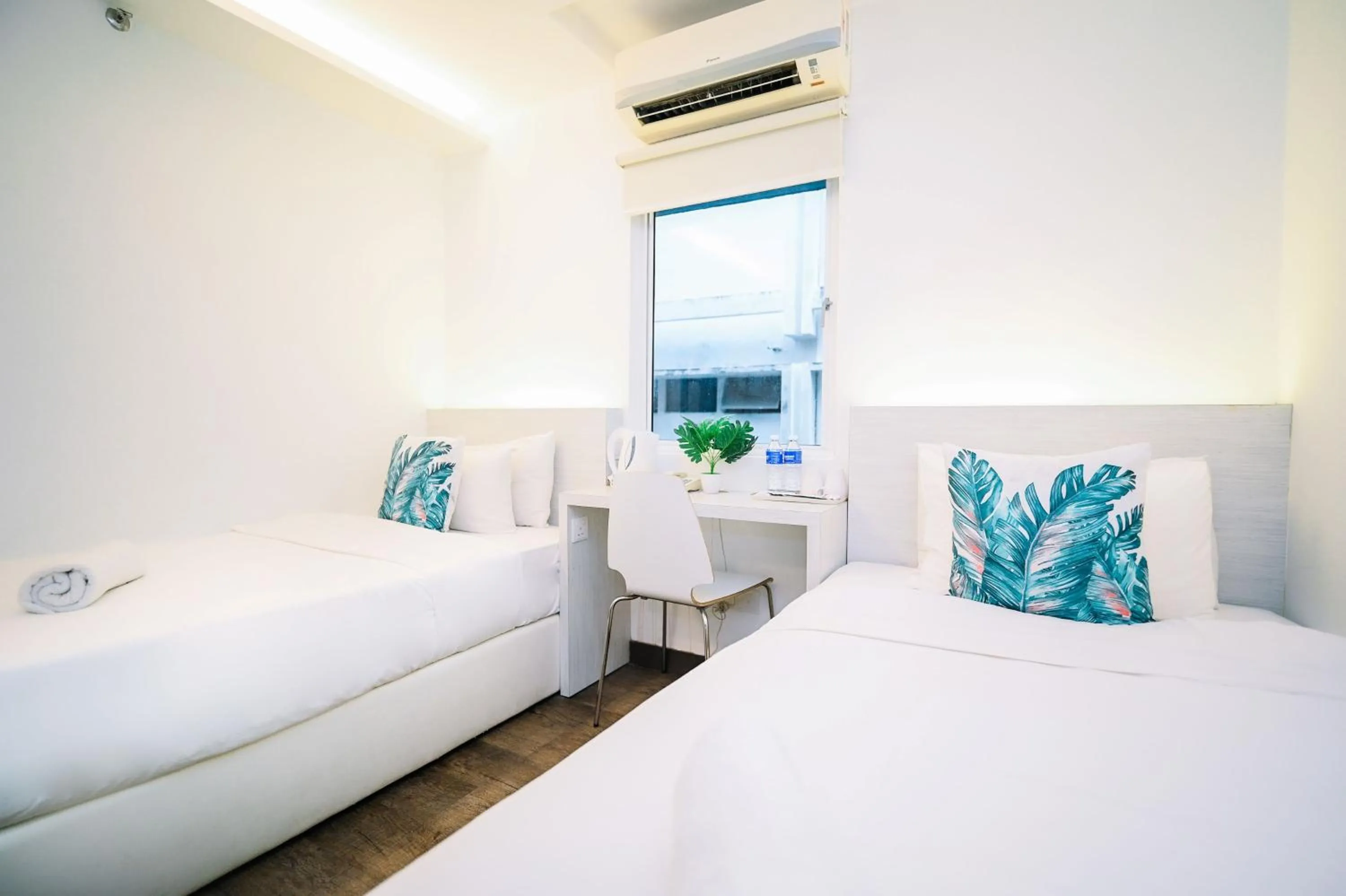 Swing & Pillows - KL Cheras Maluri