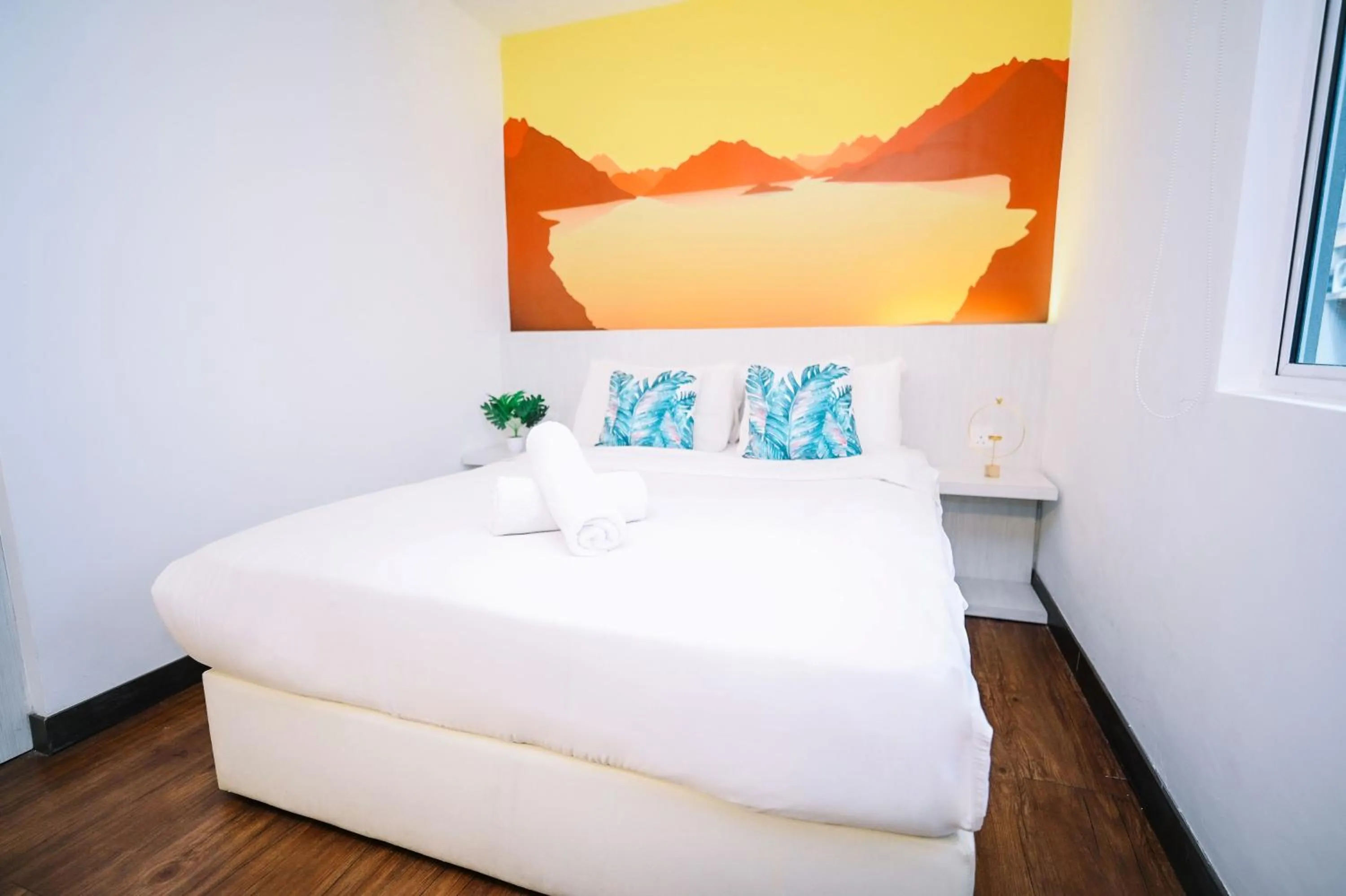 Swing & Pillows - KL Cheras Maluri