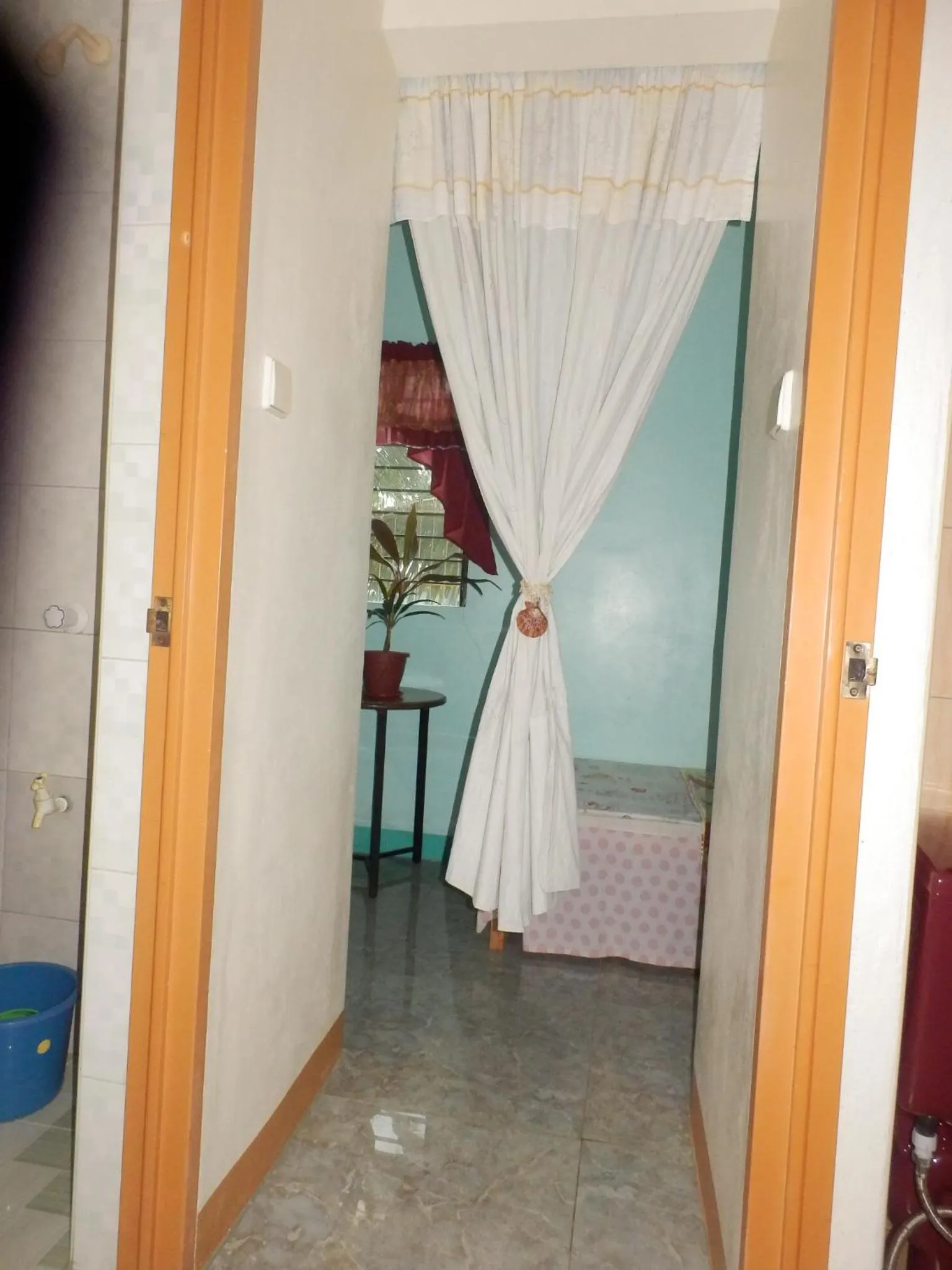 Shower in SUNSHINE PARADISE Inn