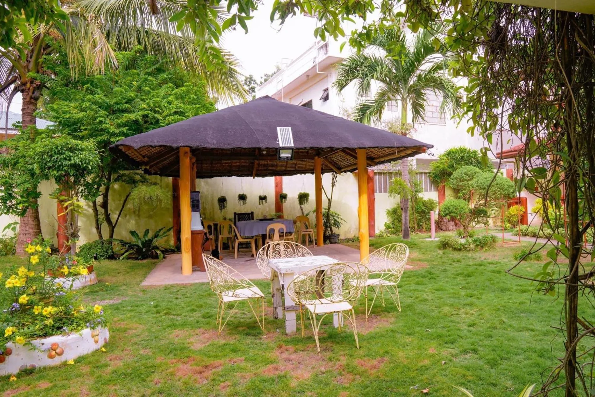 Property building in SUNSHINE PARADISE Inn