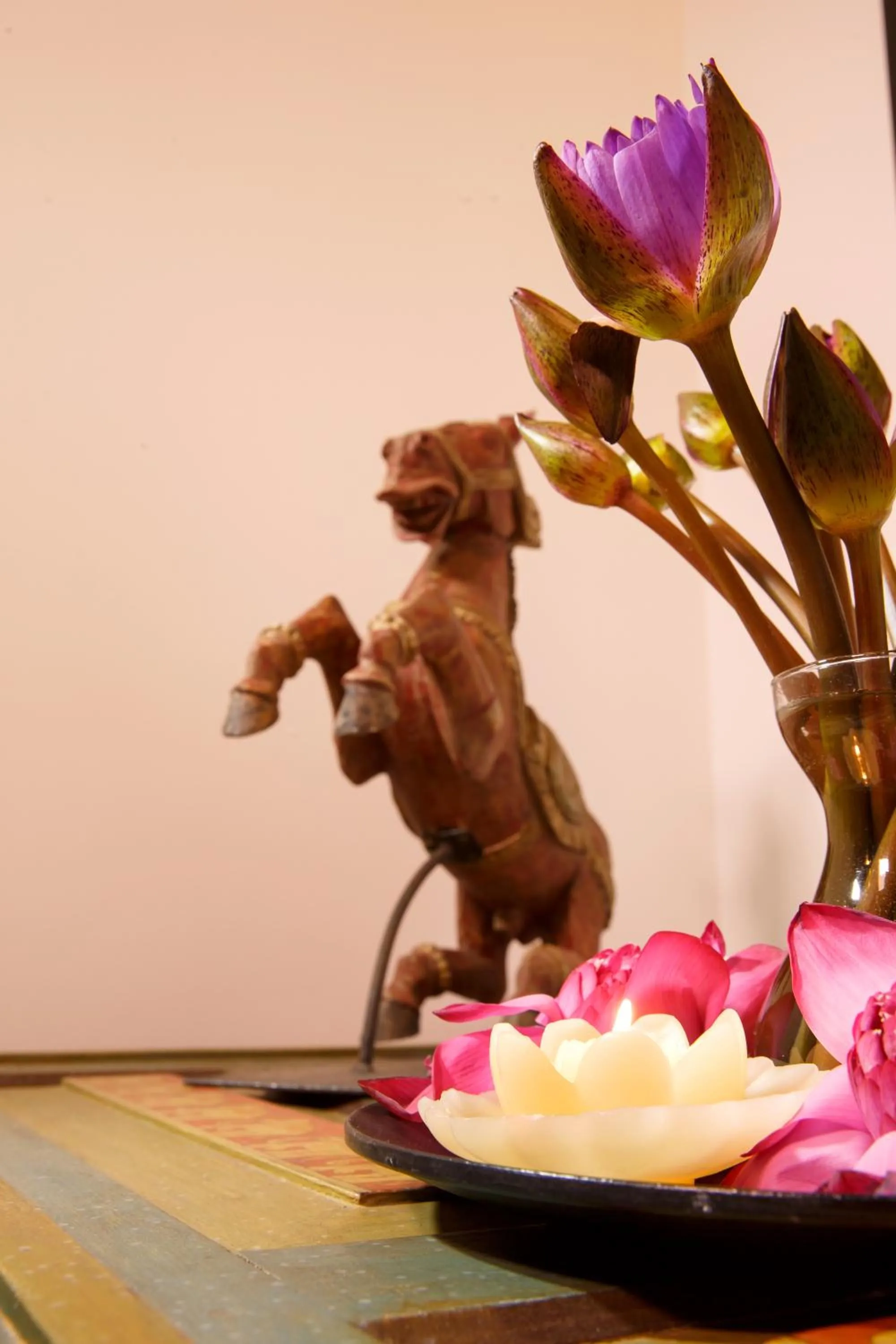 Decorative detail in Sunrise Boutique