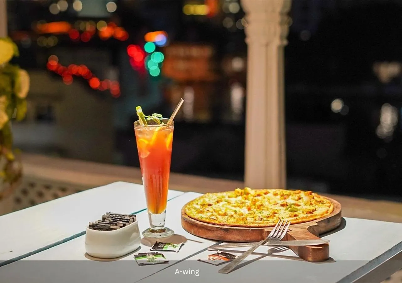 Food and drinks in Moustache Udaipur