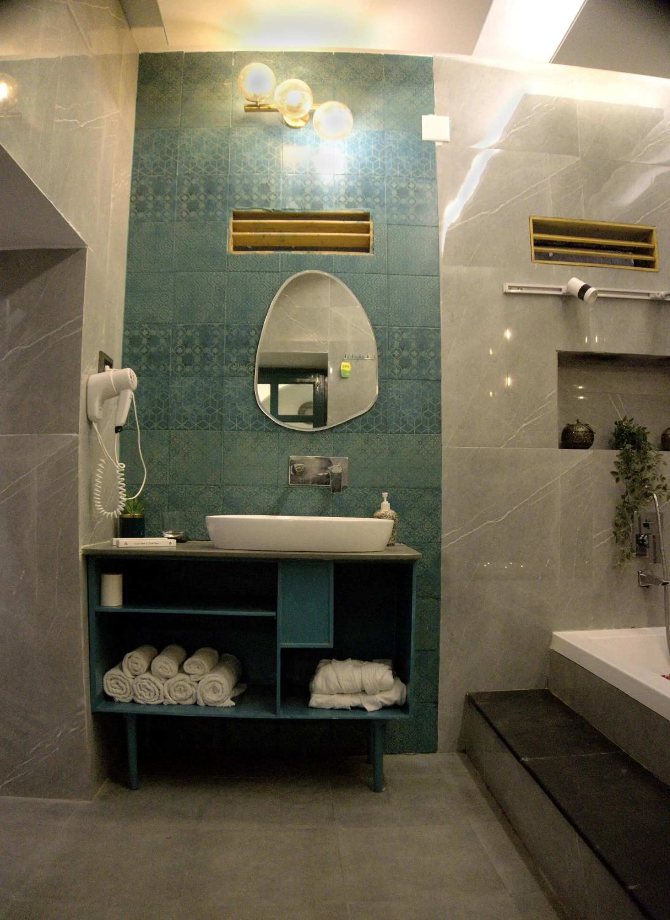 Bathroom in Moustache Udaipur