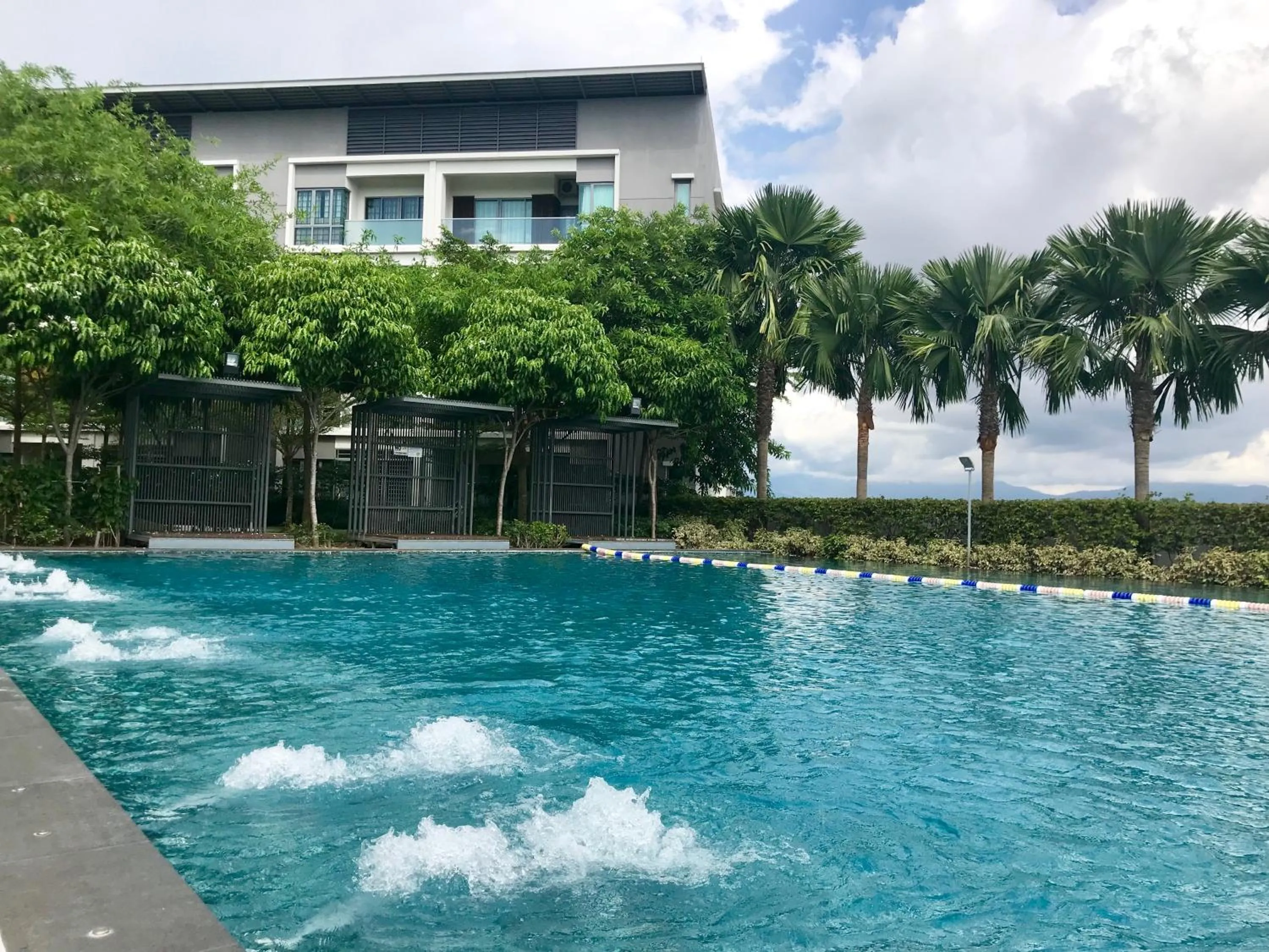 Swimming pool in Sunset Seaview Vacation Condos @ IMAGO Shopping Mall