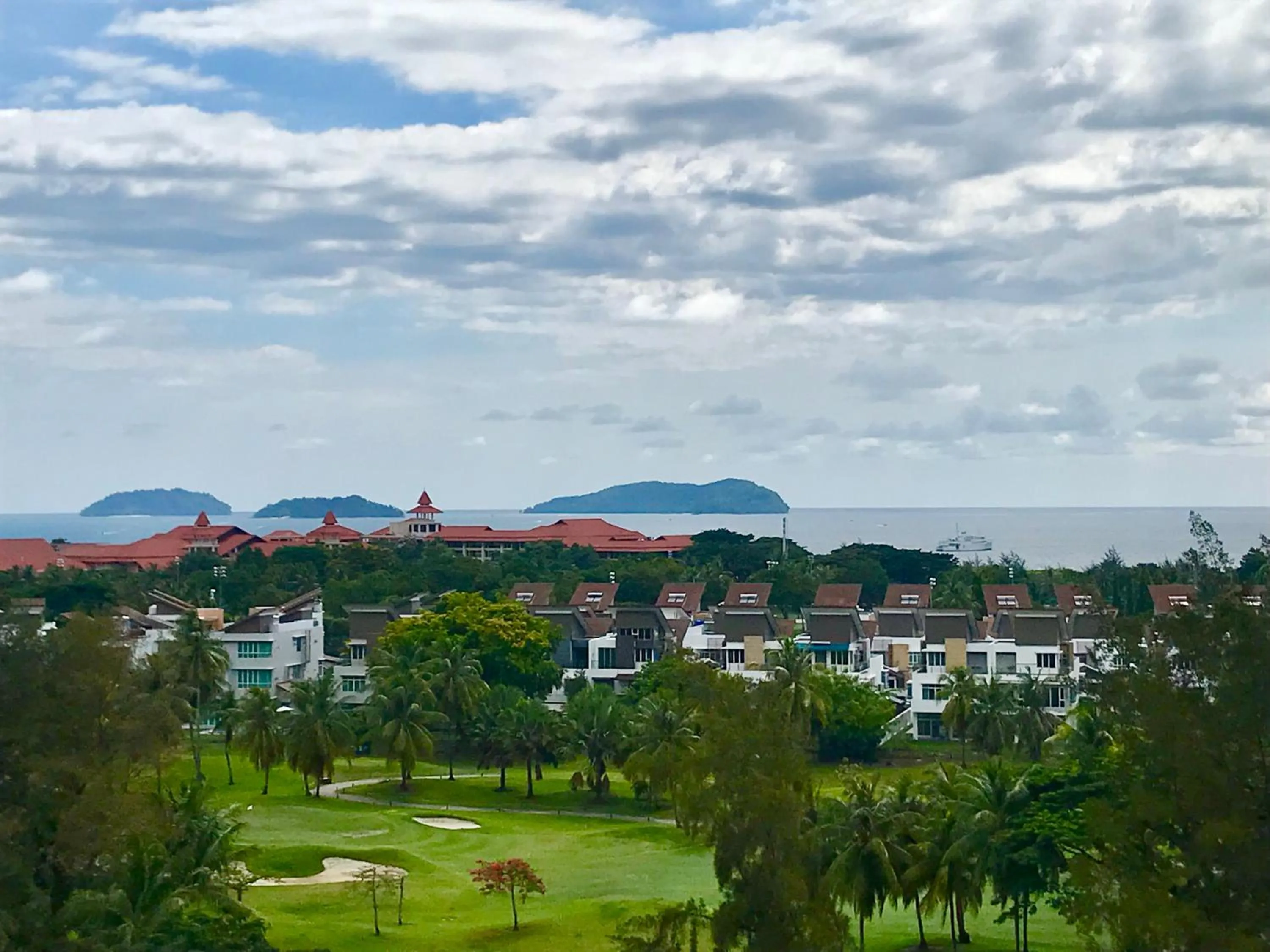Balcony/Terrace in Sunset Seaview Vacation Condos @ IMAGO Shopping Mall
