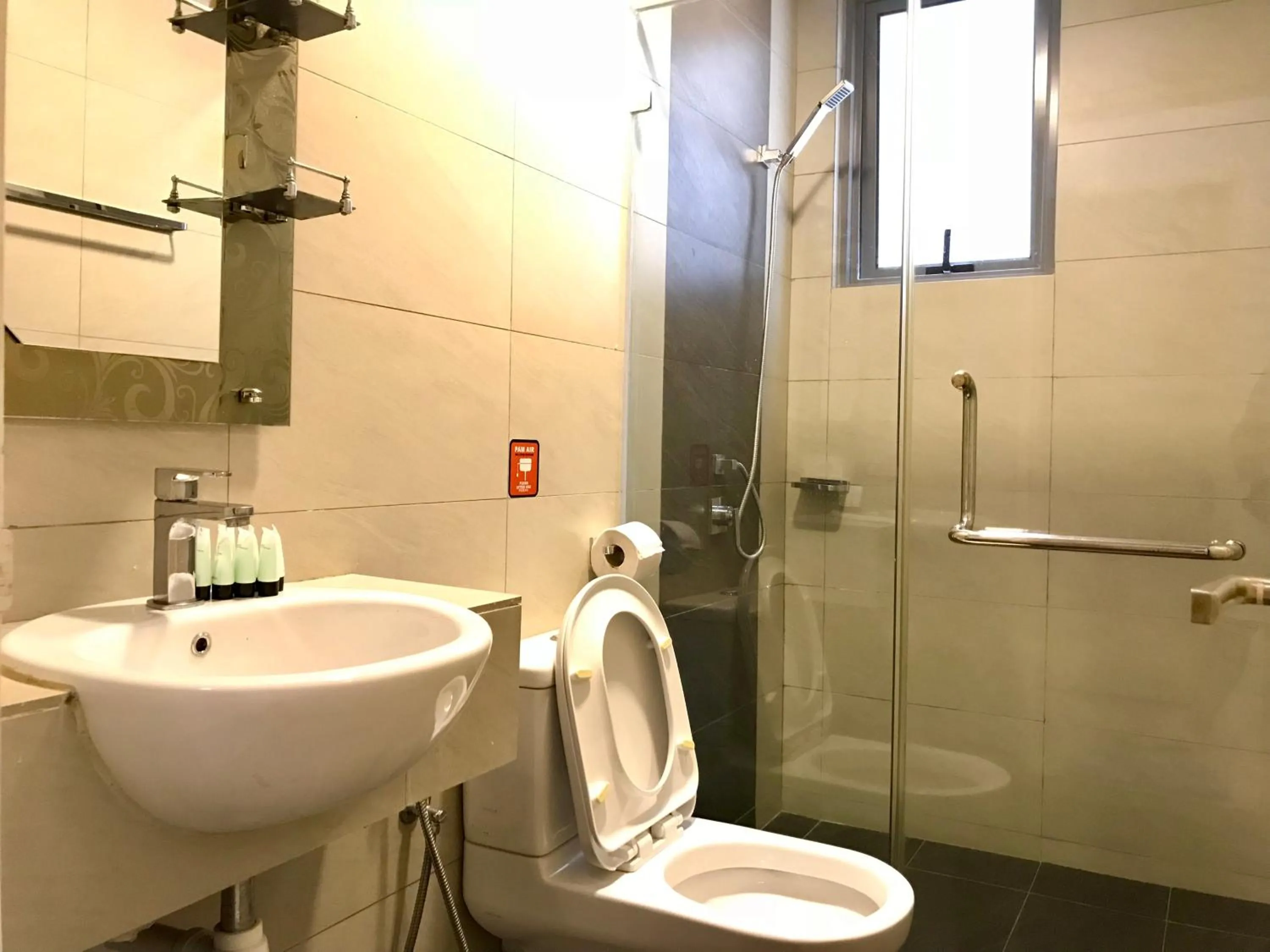 Shower in Sunset Seaview Vacation Condos @ IMAGO Shopping Mall