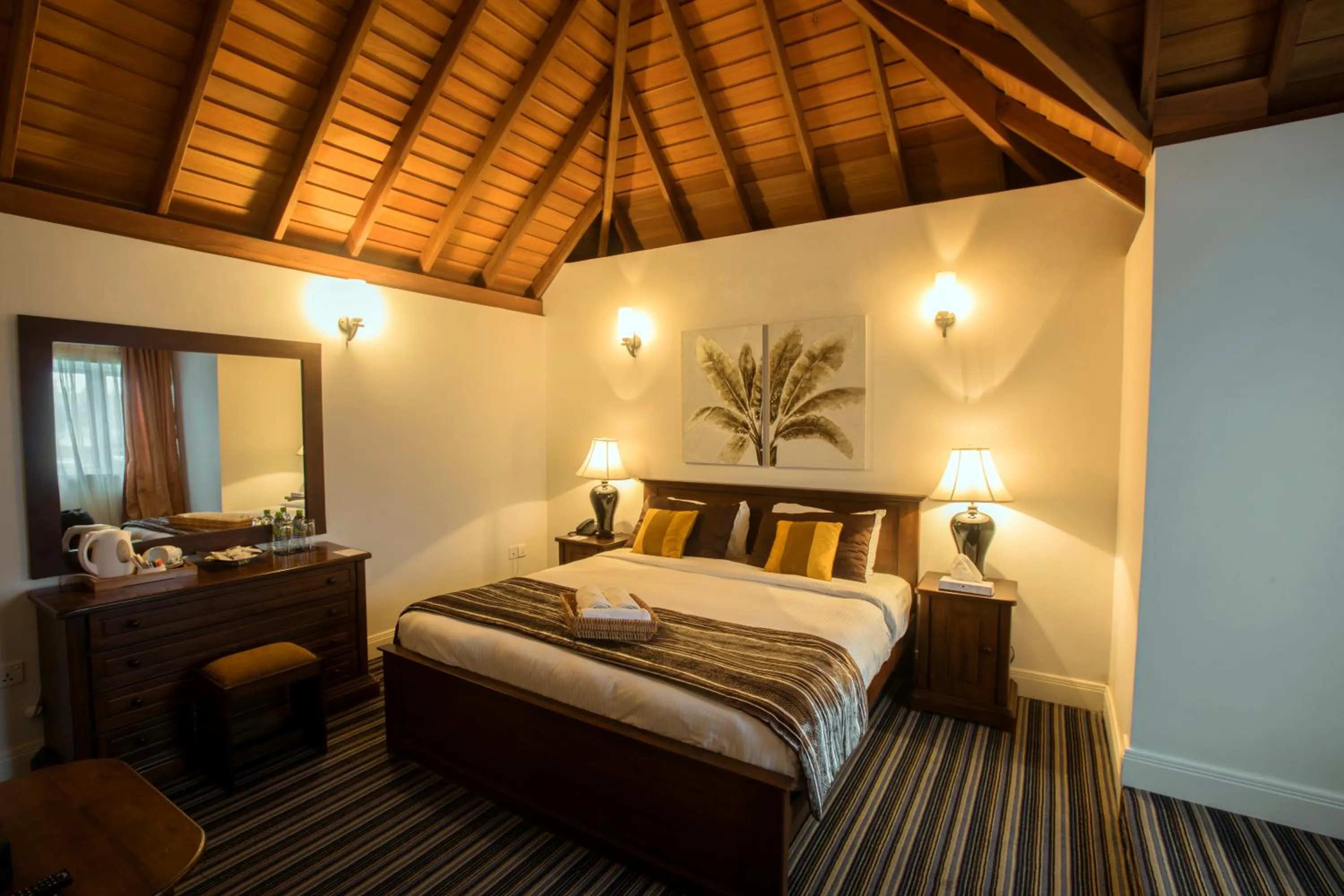 Photo of the whole room in Little England by Celeste