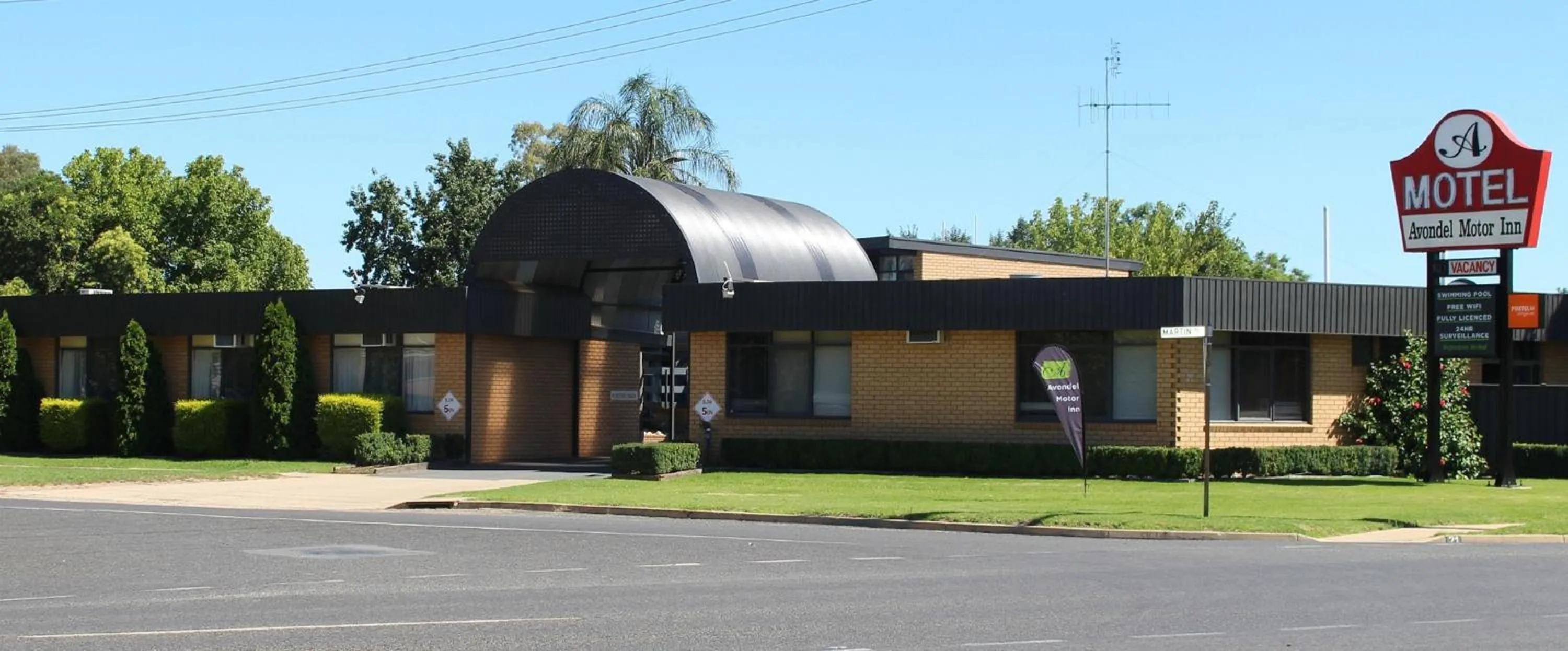 Facade/entrance in Avondel Motor Inn